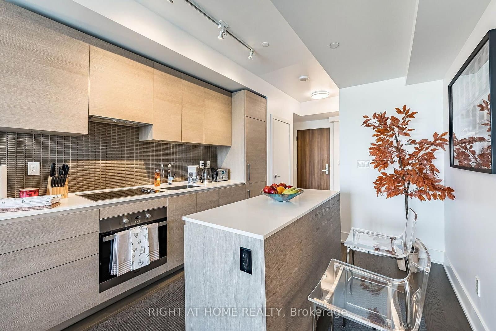 200 W Bloor Street W, Unit 1604 thumbnail 13