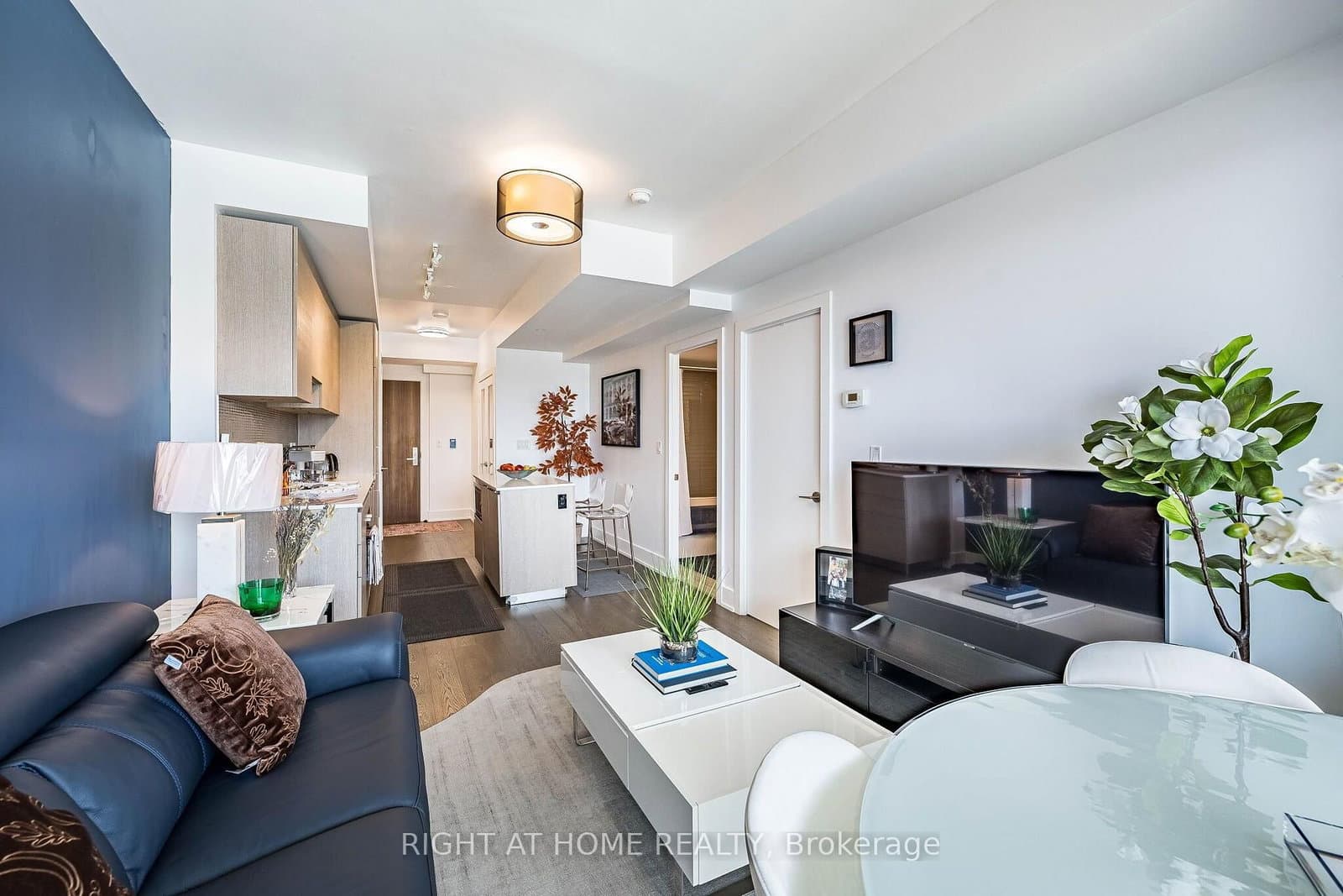 200 W Bloor Street W, Unit 1604 thumbnail 20
