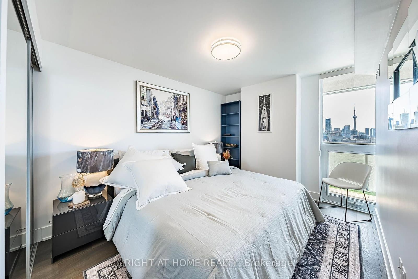 200 W Bloor Street W, Unit 1604 thumbnail 23