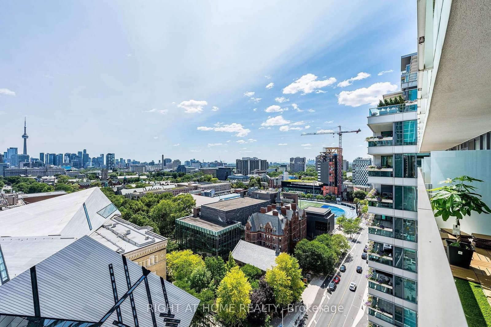200 W Bloor Street W, Unit 1604 thumbnail 35
