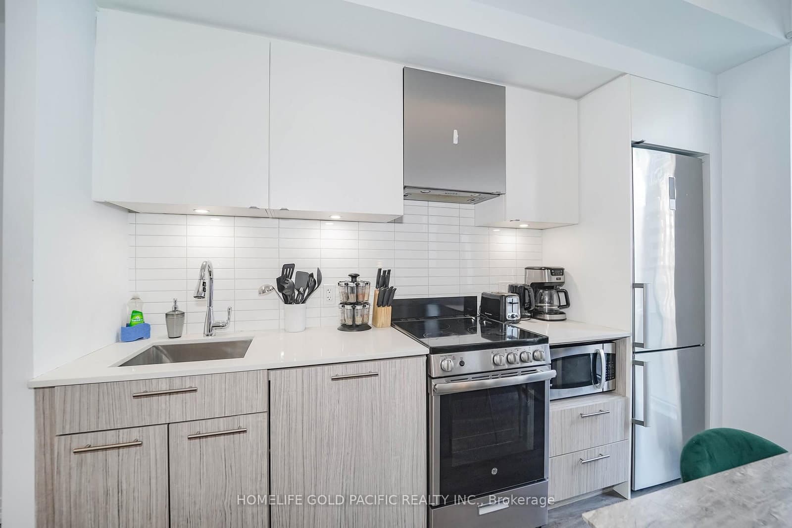 251 Jarvis Street, Unit 925 thumbnail 16