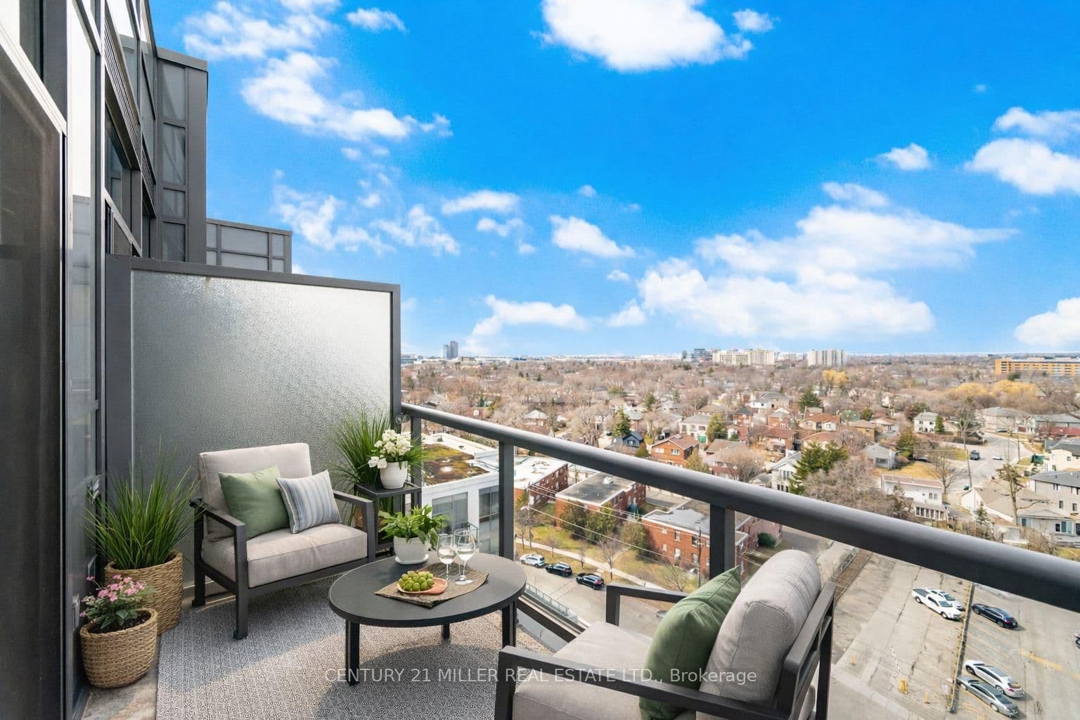 35 Saranac Boulevard, Unit Ph08 thumbnail 14