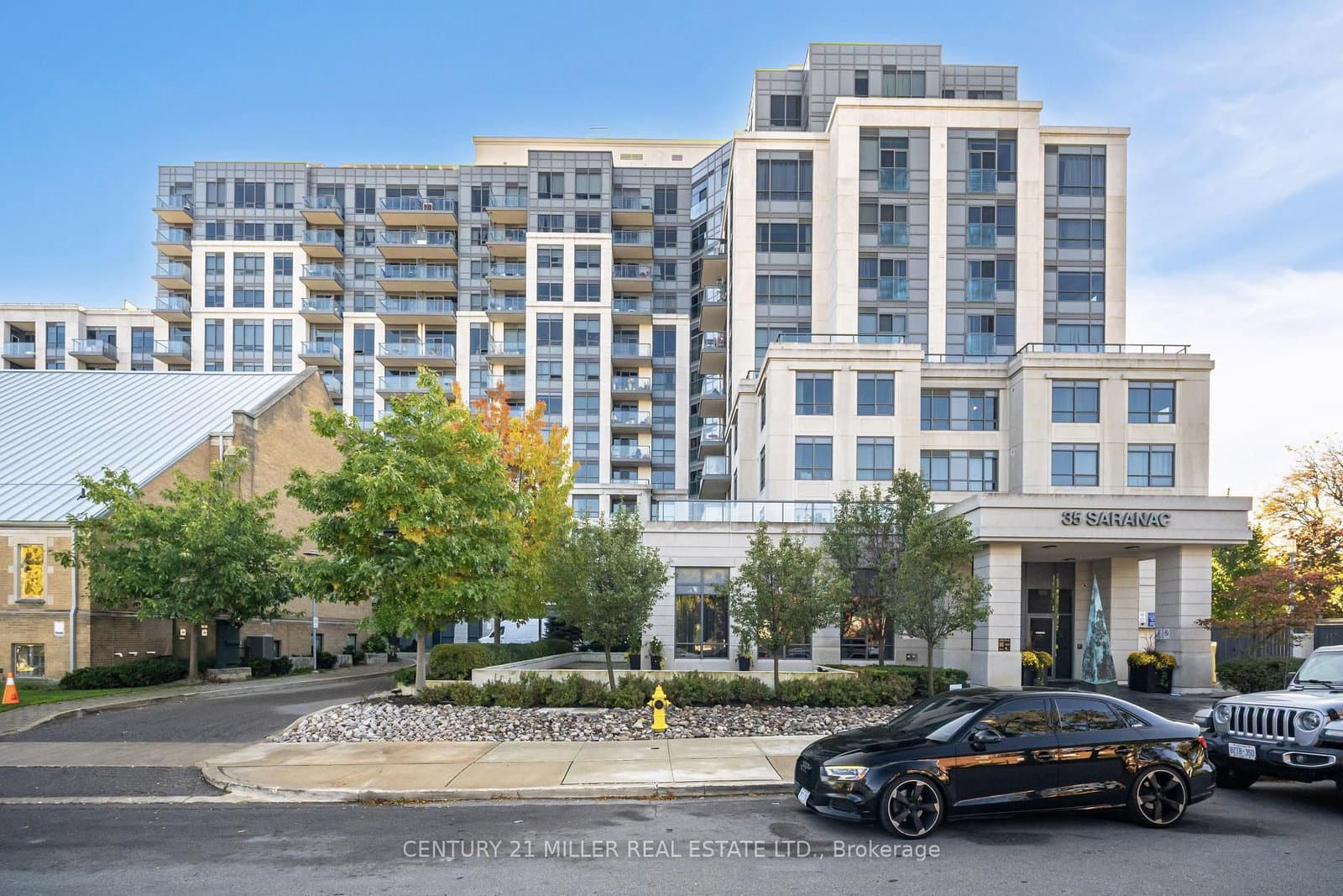 35 Saranac Boulevard, Unit Ph08 thumbnail 2