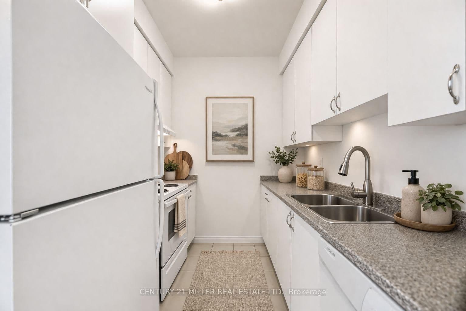 35 Saranac Boulevard, Unit Ph08 thumbnail 23