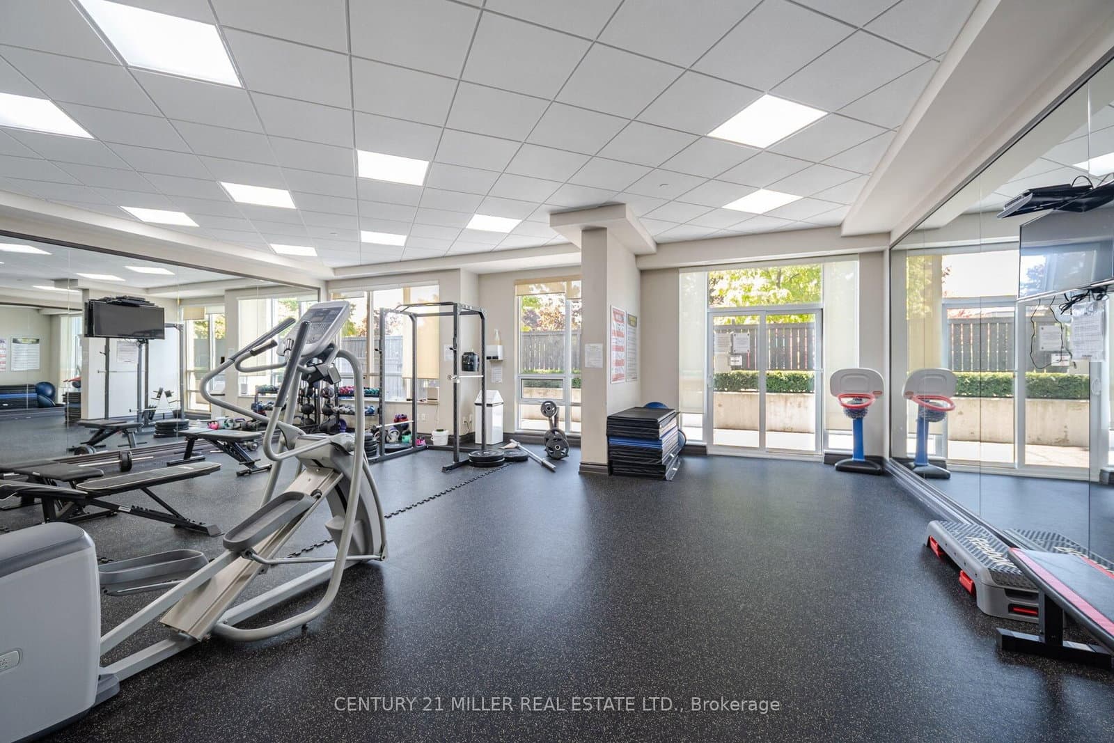 35 Saranac Boulevard, Unit Ph08 thumbnail 26