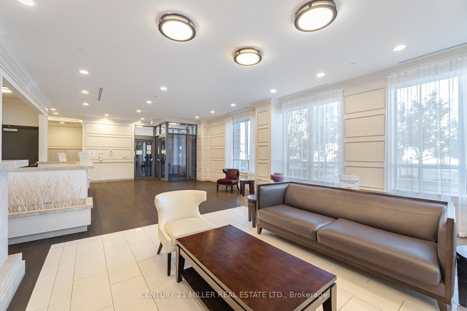 35 Saranac Boulevard, Unit Ph08 thumbnail 5