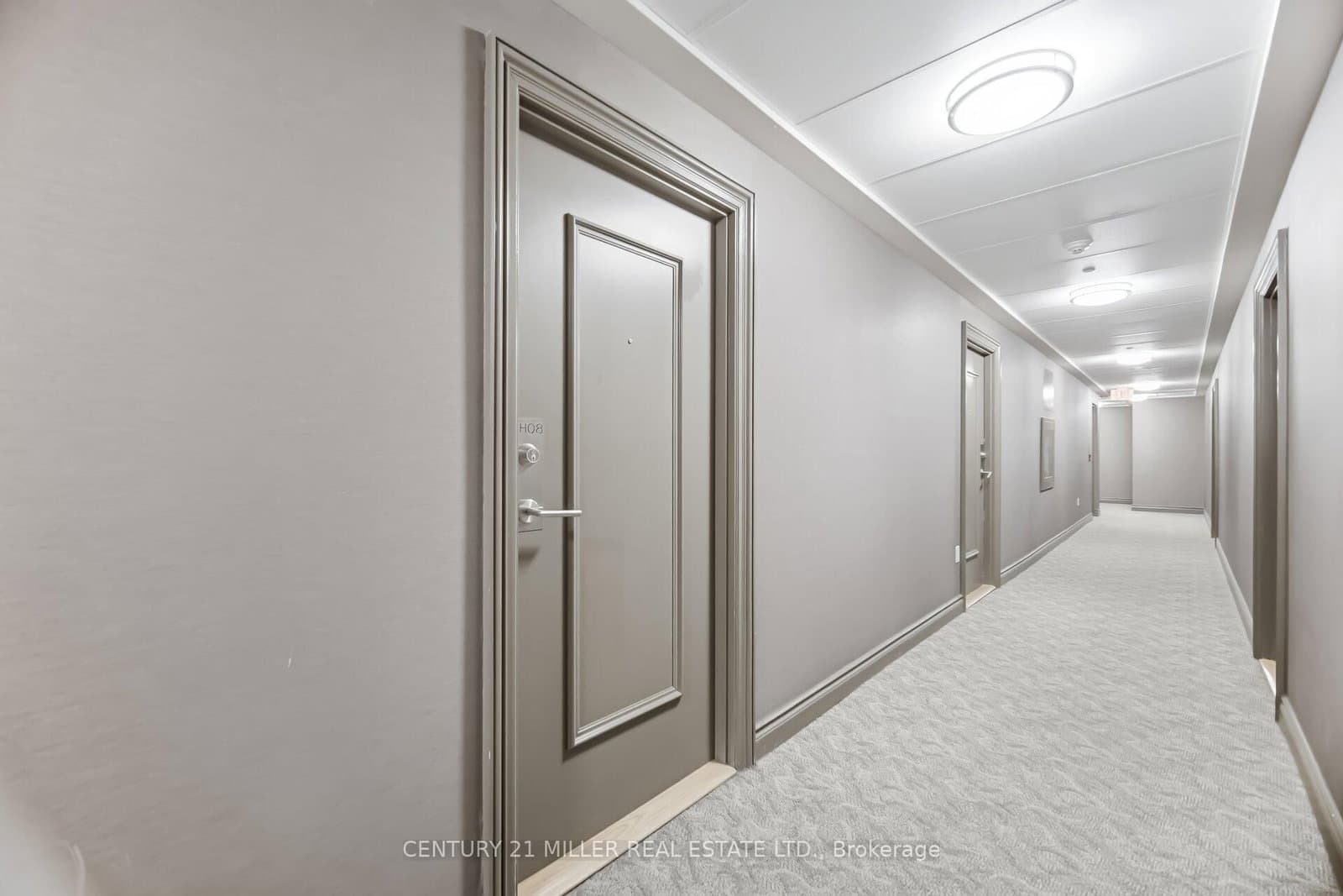 35 Saranac Boulevard, Unit Ph08 thumbnail 9