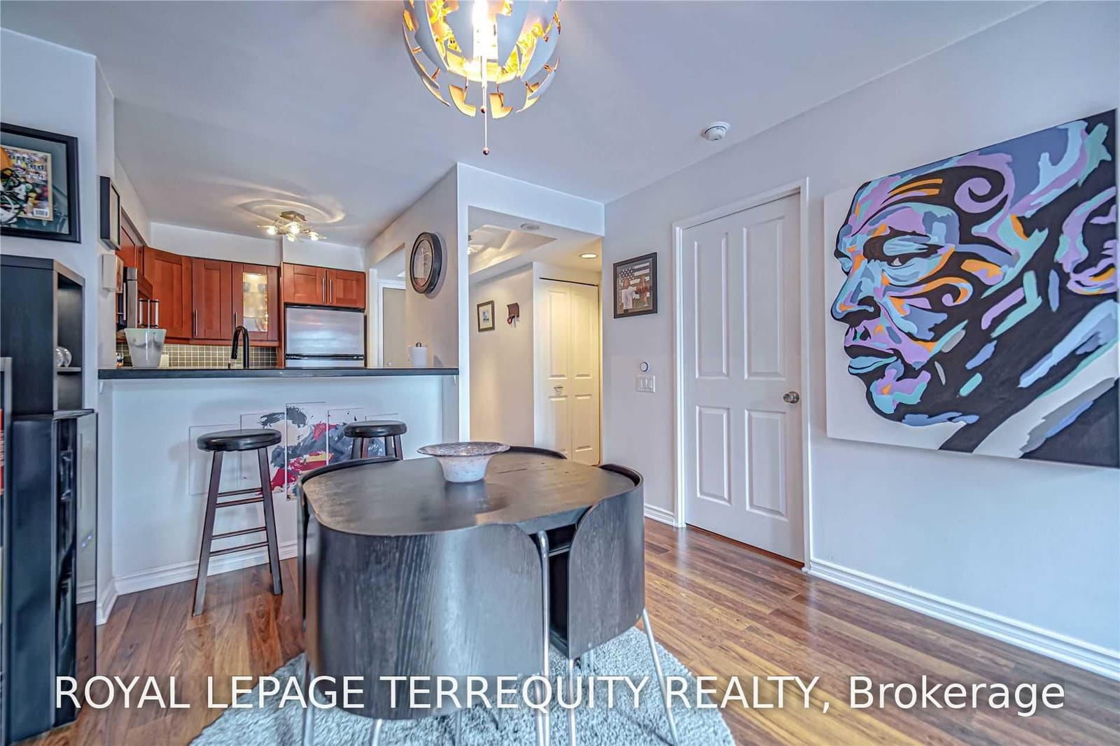 942 Yonge Street, Unit 319 thumbnail 18