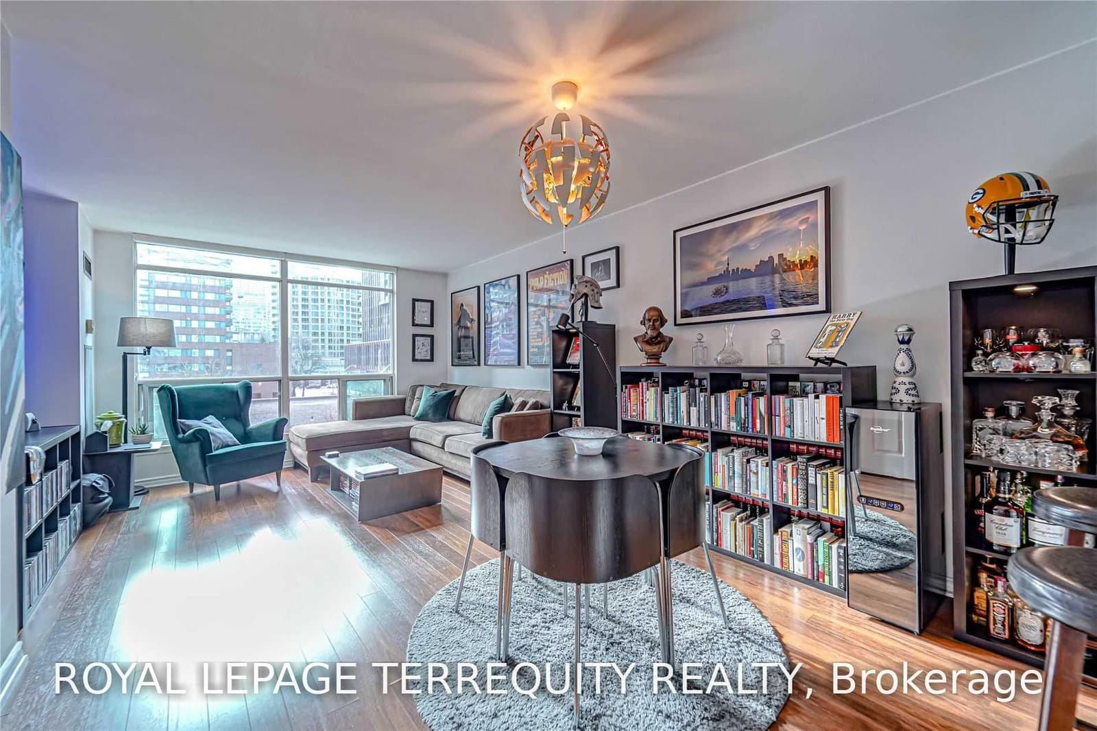 942 Yonge Street, Unit 319 thumbnail 9