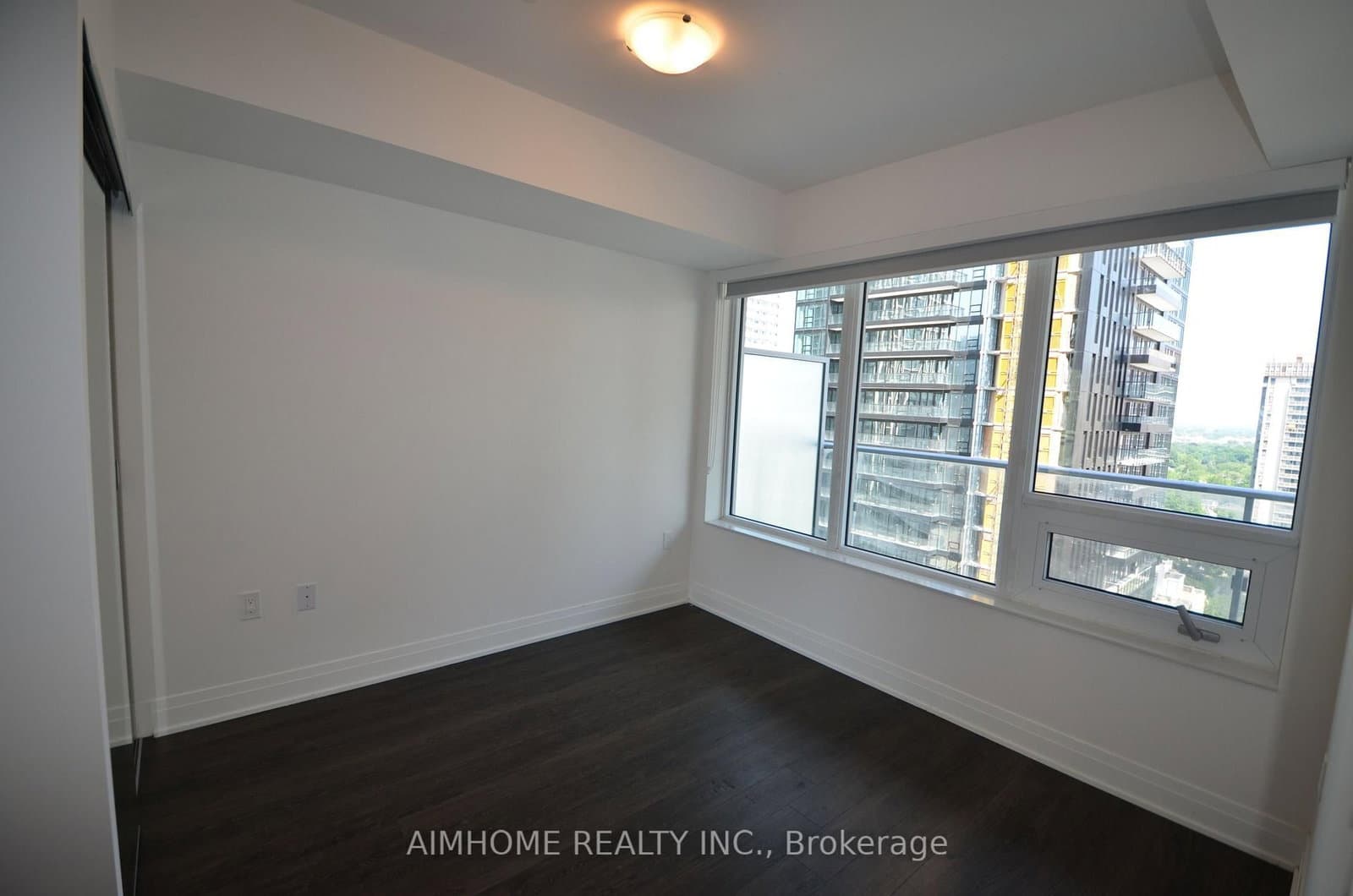 99 Broadway Avenue, Unit 2202 thumbnail 10