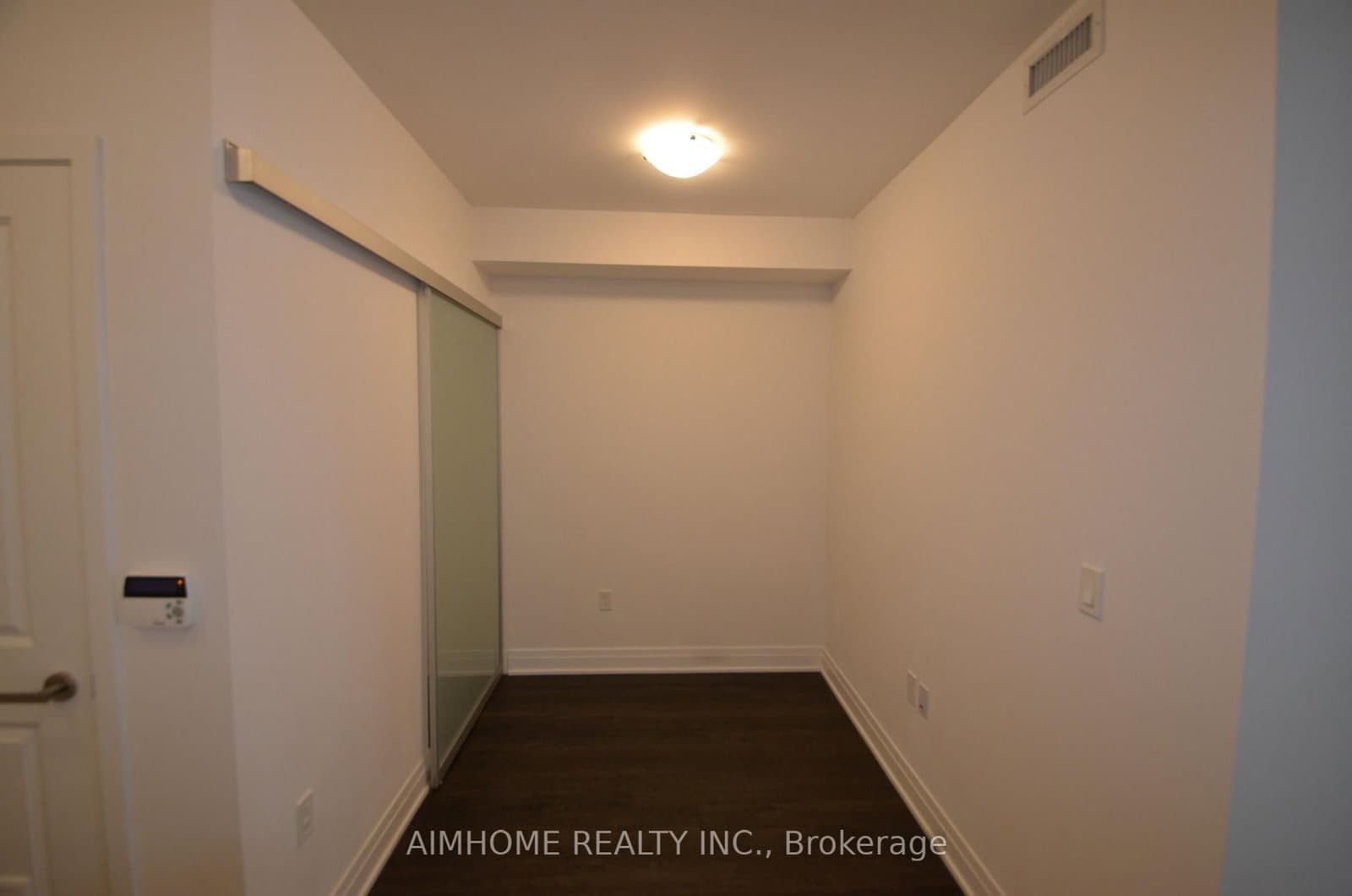 99 Broadway Avenue, Unit 2202 thumbnail 6