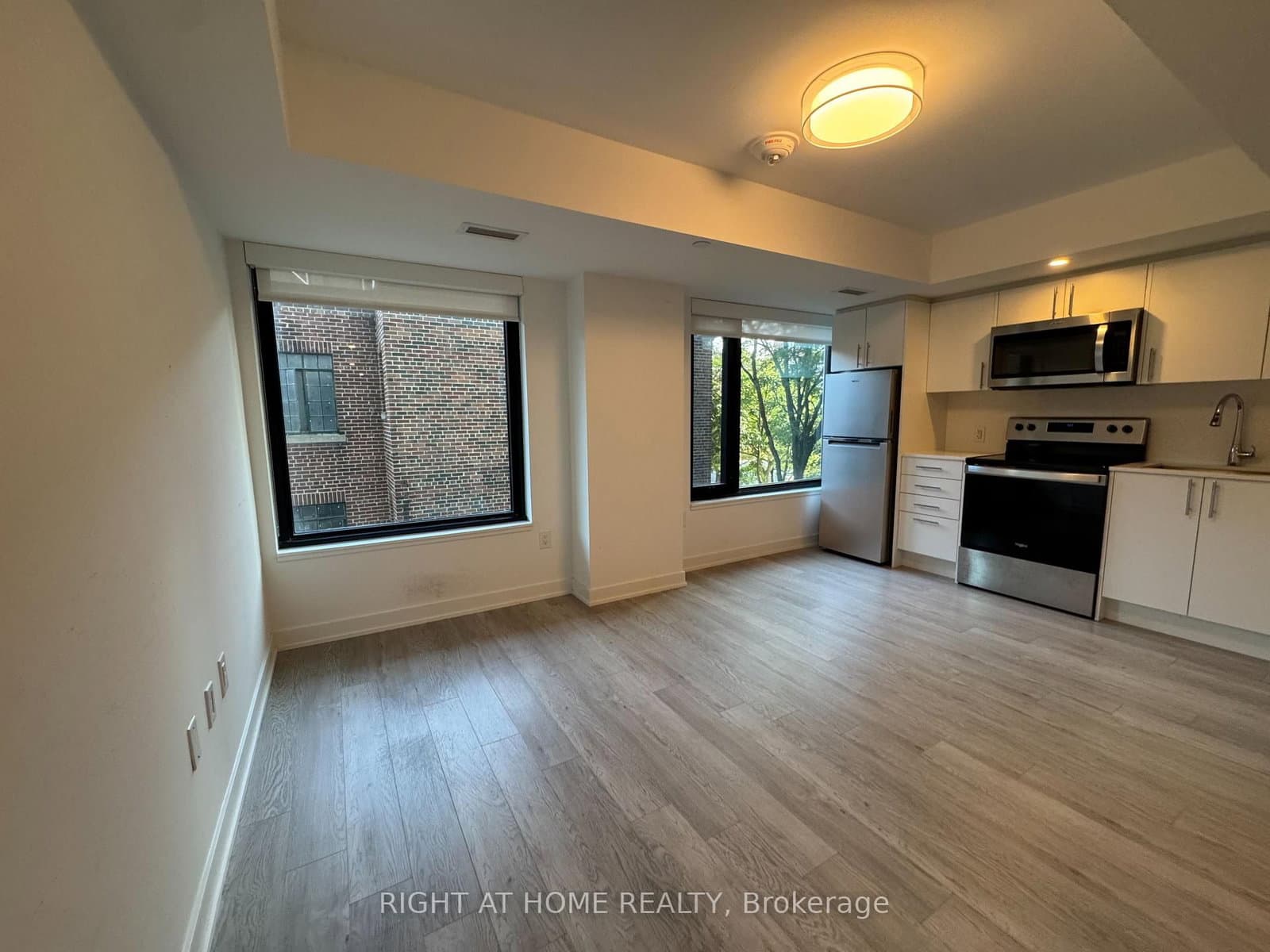 3 Strathgowan Avenue, Unit 326 thumbnail 15