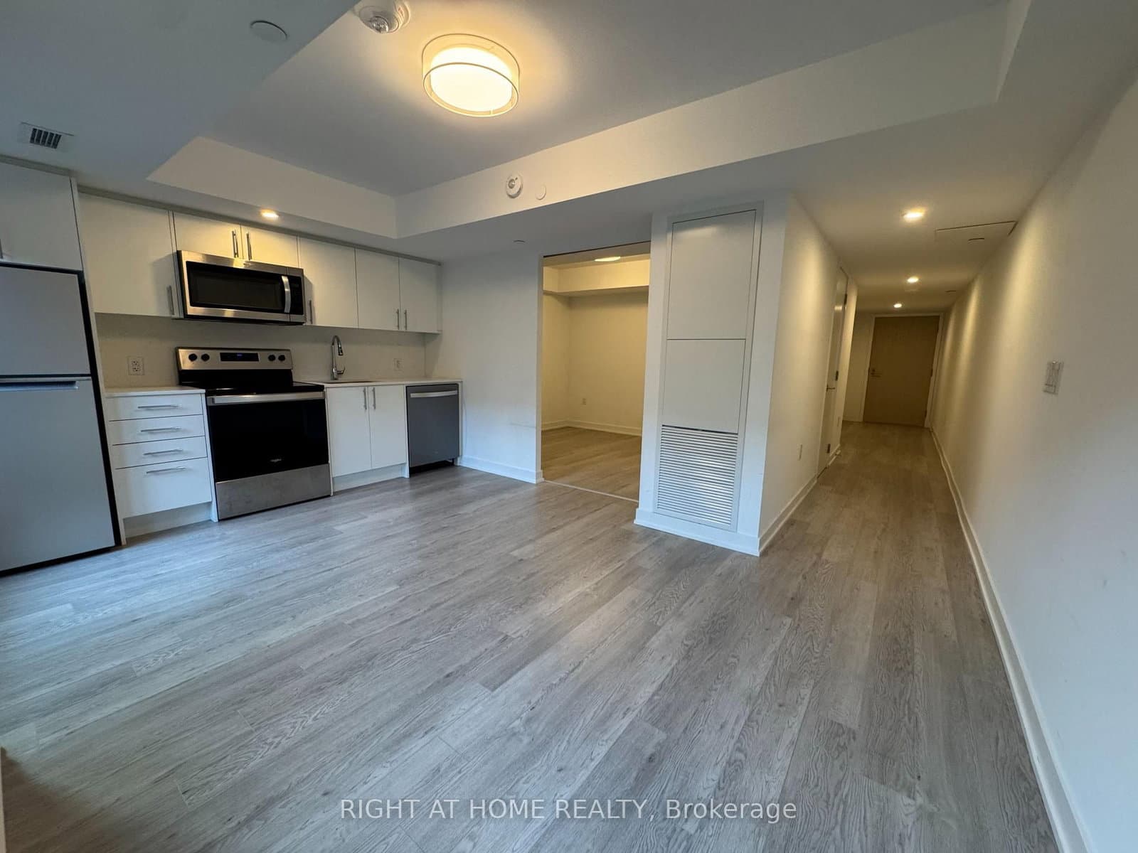 3 Strathgowan Avenue, Unit 326 thumbnail 7