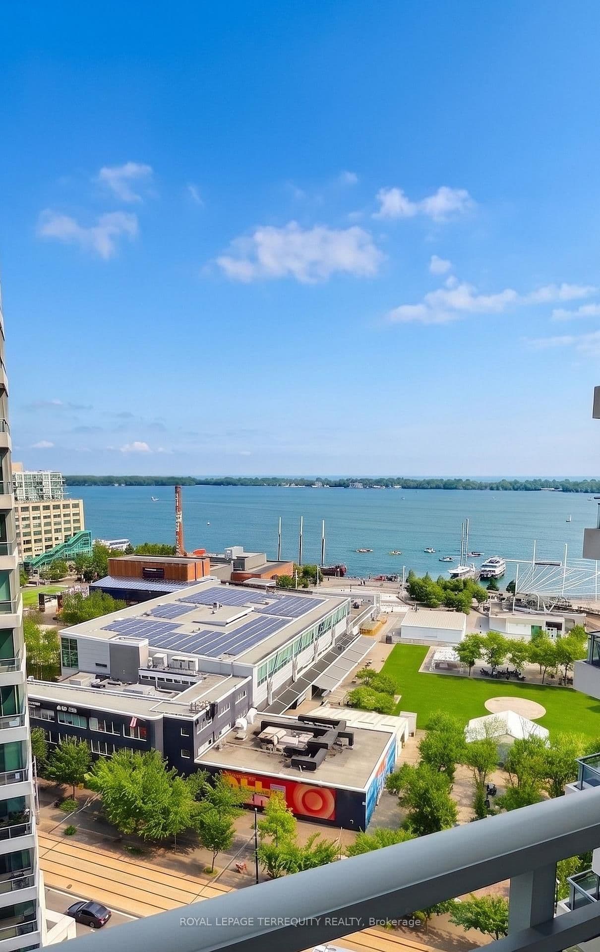 #1812 - 230 Queens Quay W