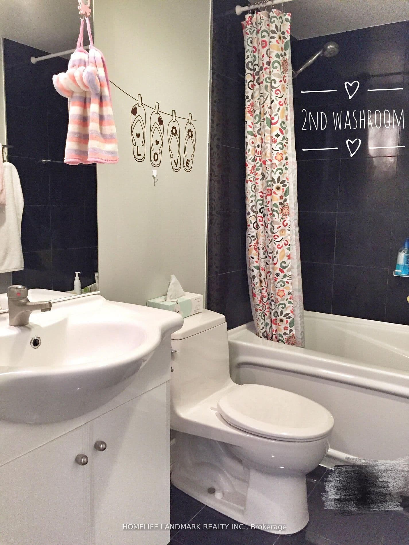 16 Harrison Garden Boulevard, Unit Lph08 thumbnail 8