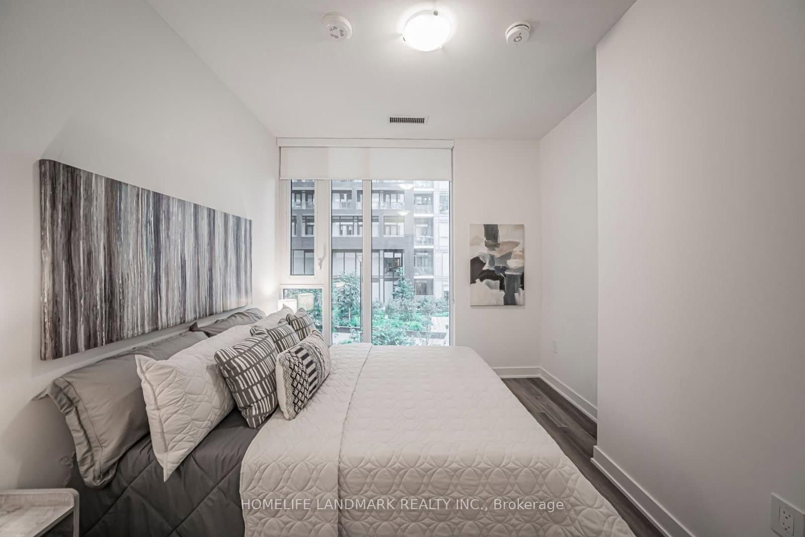 121 Lower Sherbourne Street, Unit TH-112 thumbnail 35