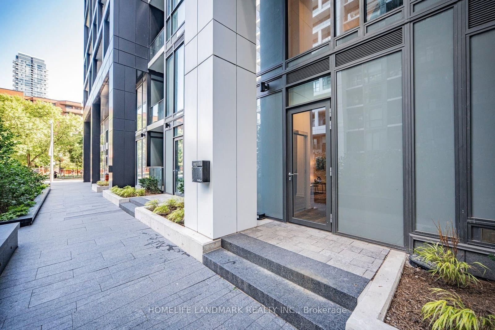 121 Lower Sherbourne Street, Unit TH-112 thumbnail 4