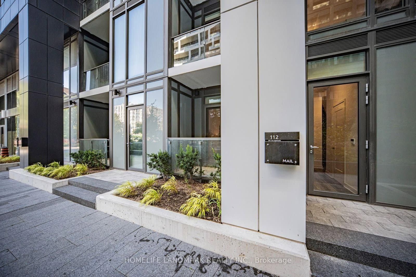 121 Lower Sherbourne Street, Unit TH-112 thumbnail 5