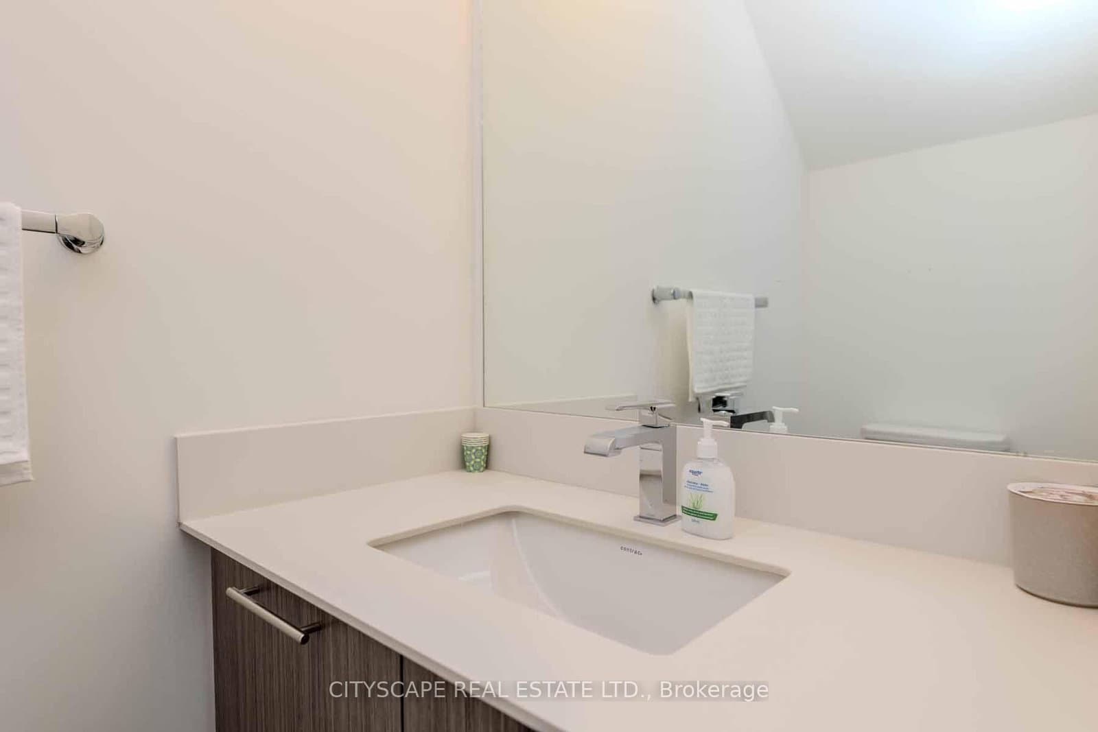 871 Sheppard Avenue W, Unit 46 thumbnail 18