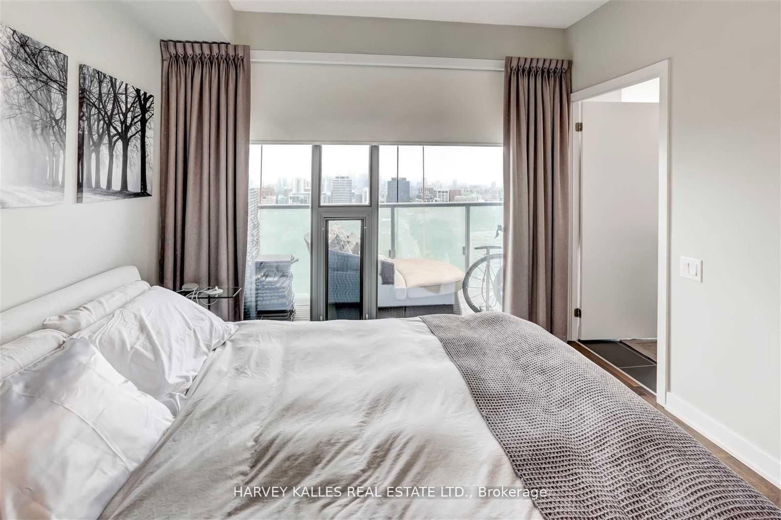 1815 Yonge Street, Unit 2502 thumbnail 23
