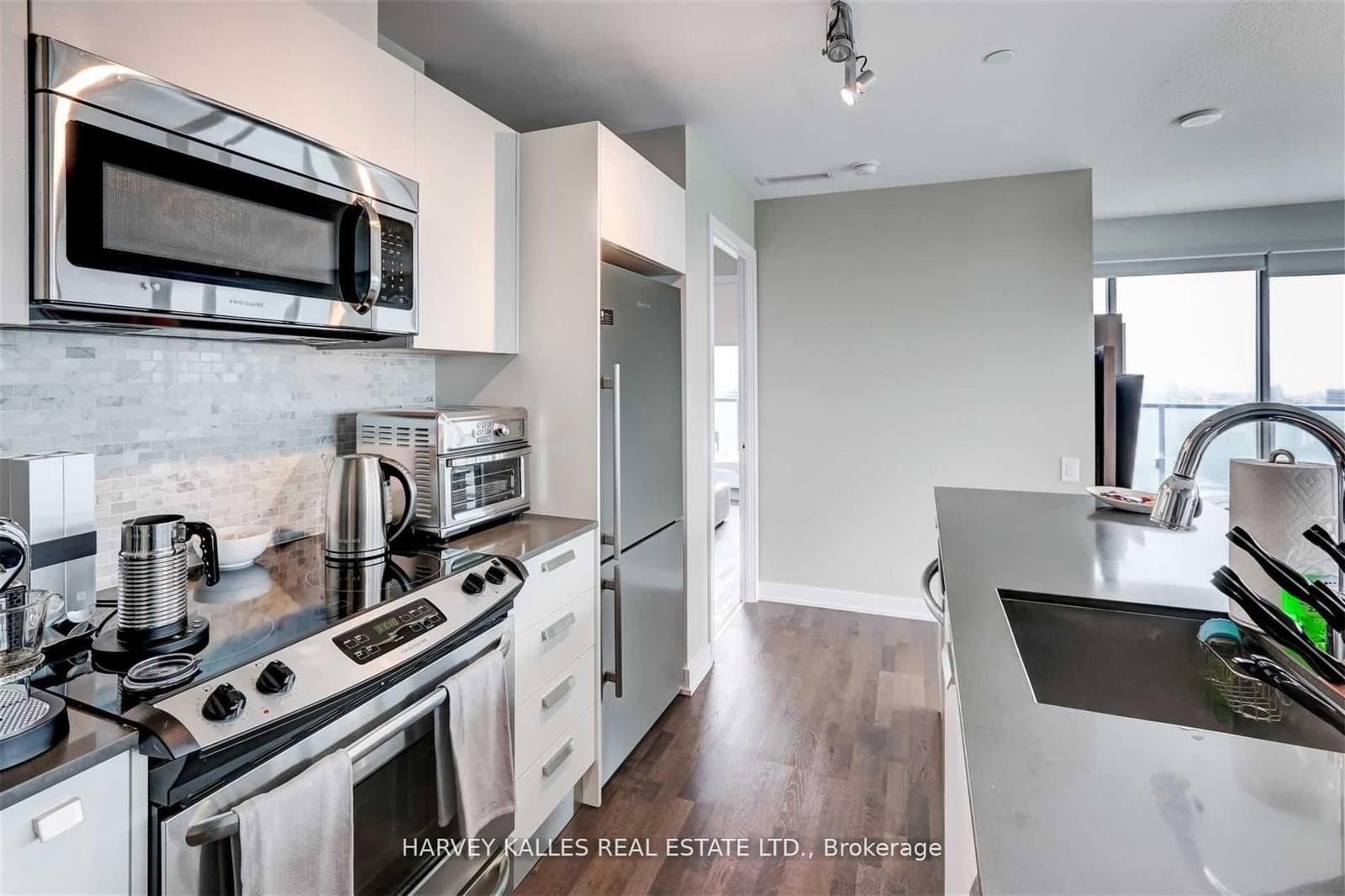 1815 Yonge Street, Unit 2502 thumbnail 4