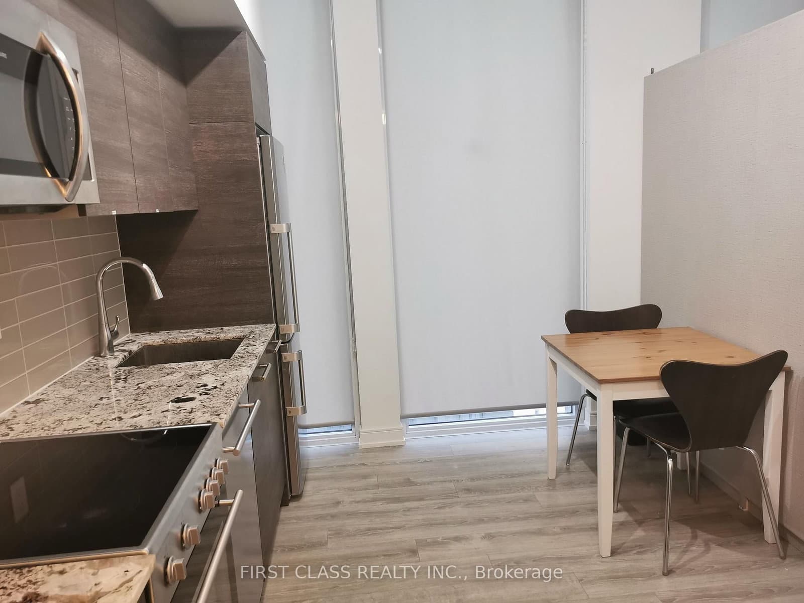 28 Wellesley Street E, Unit 3504 thumbnail 6