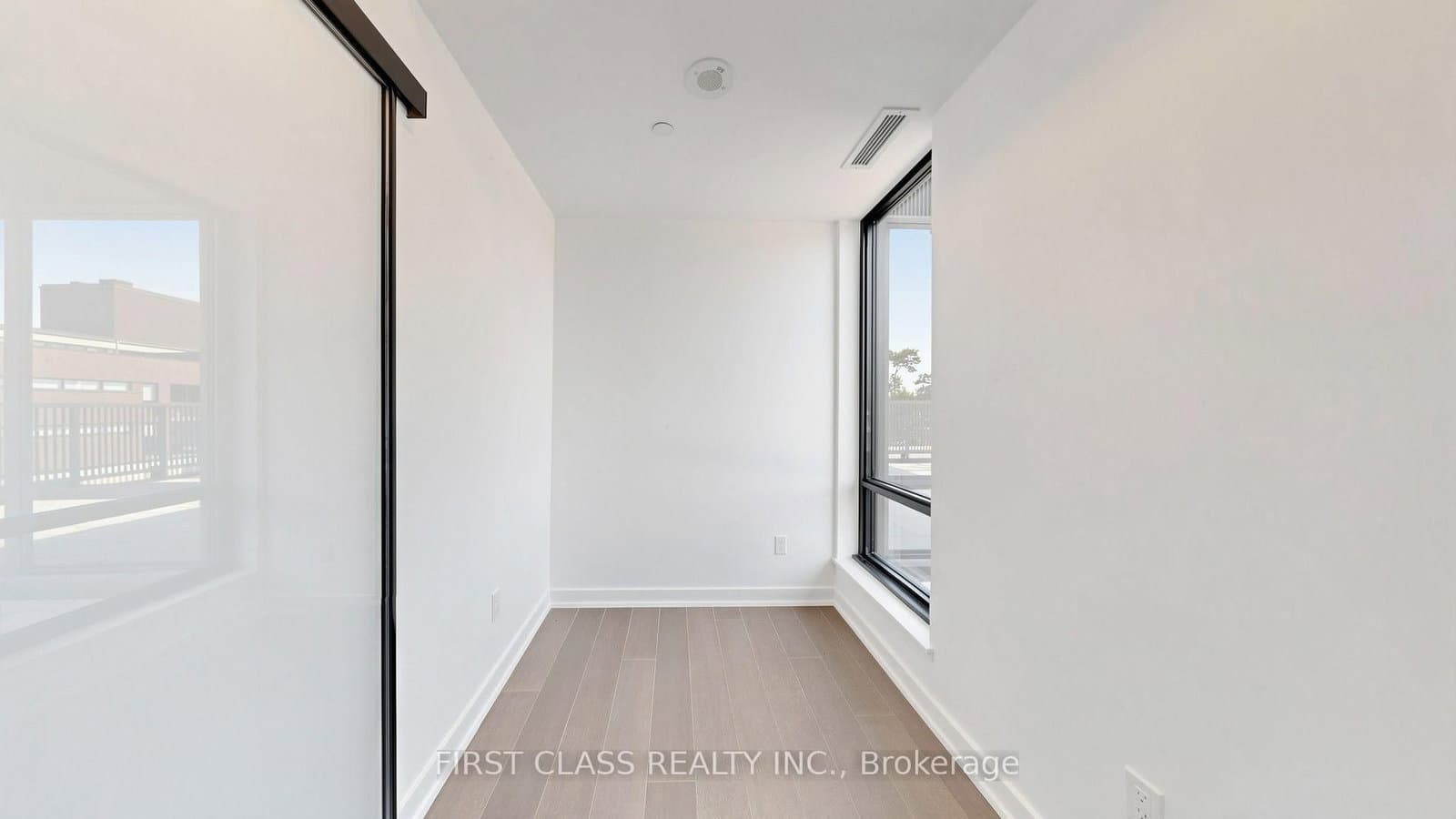 91 Montclair Avenue, Unit 822 thumbnail 17