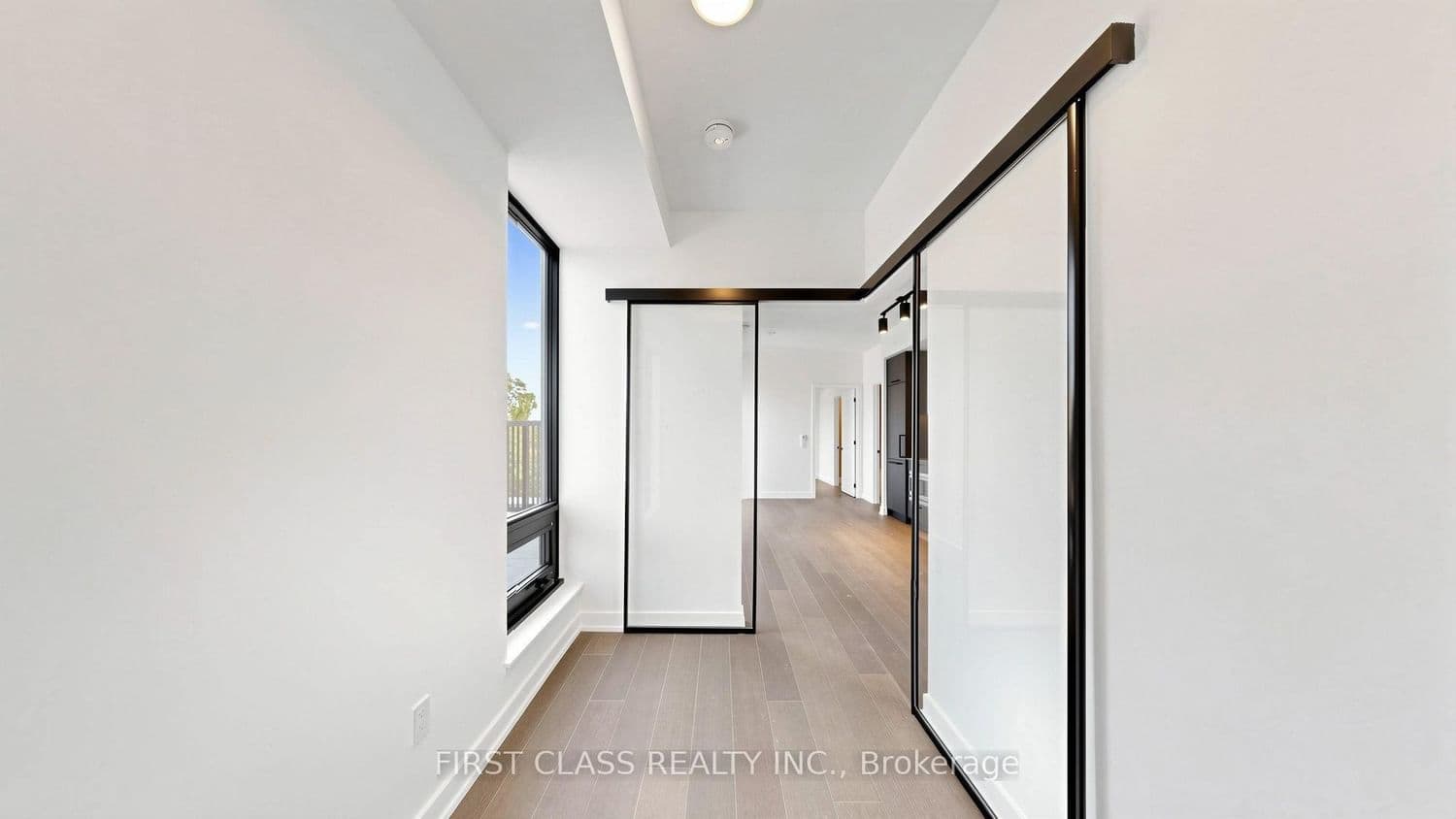 91 Montclair Avenue, Unit 822 thumbnail 19