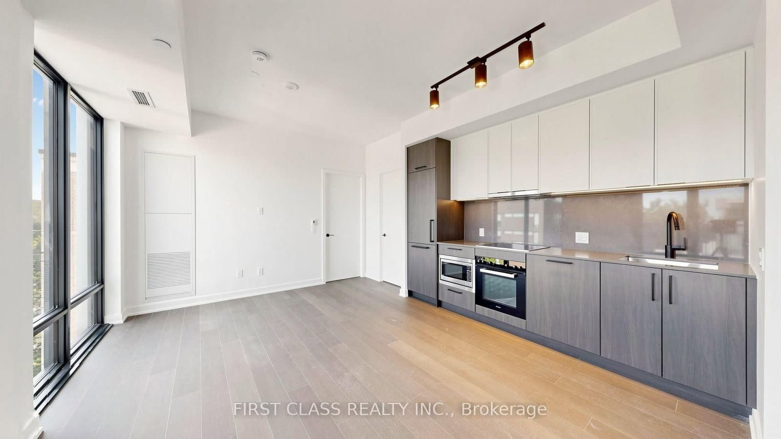 91 Montclair Avenue, Unit 822 thumbnail 8