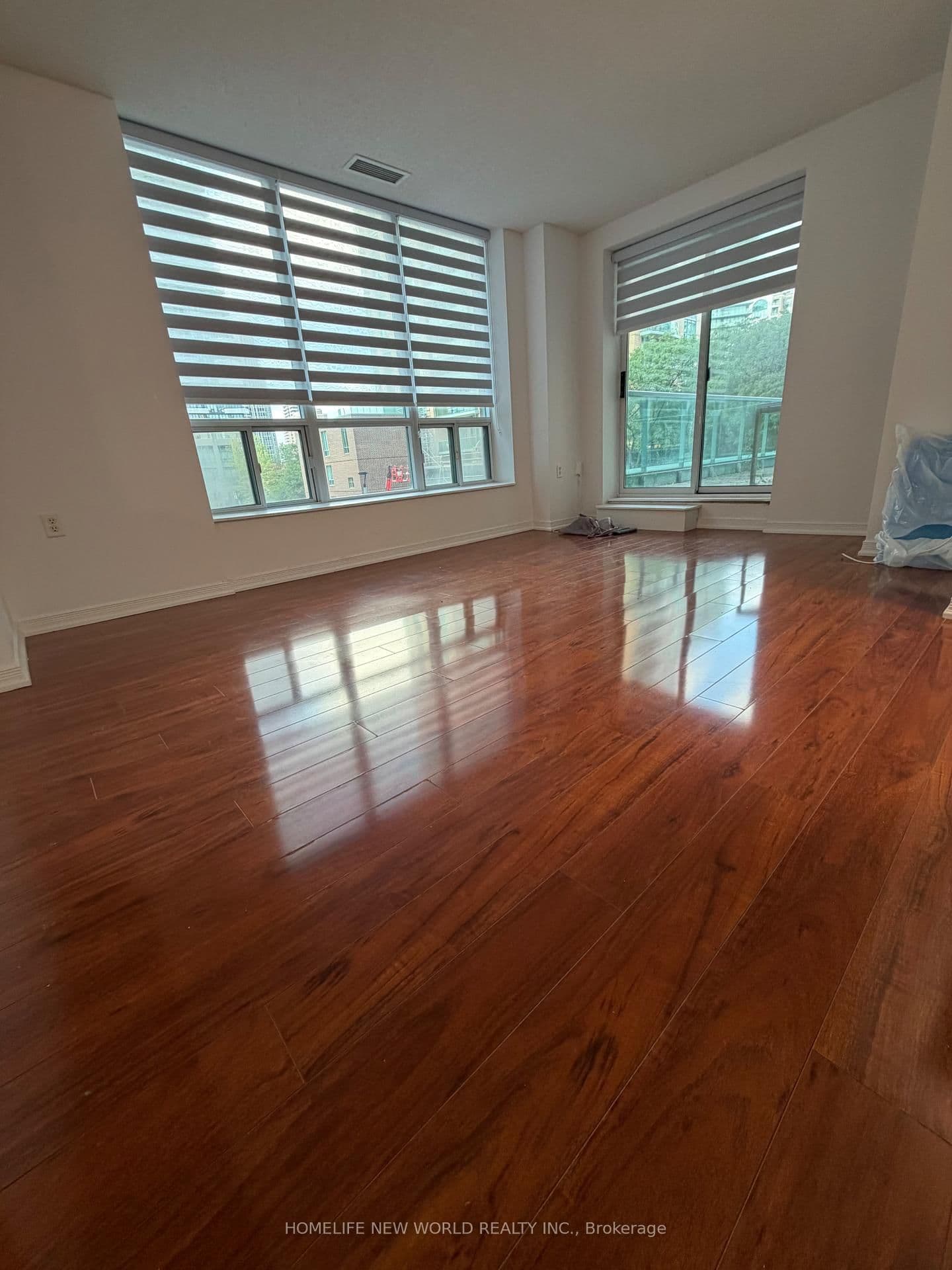 26 Olive Avenue, Unit 203 thumbnail 7