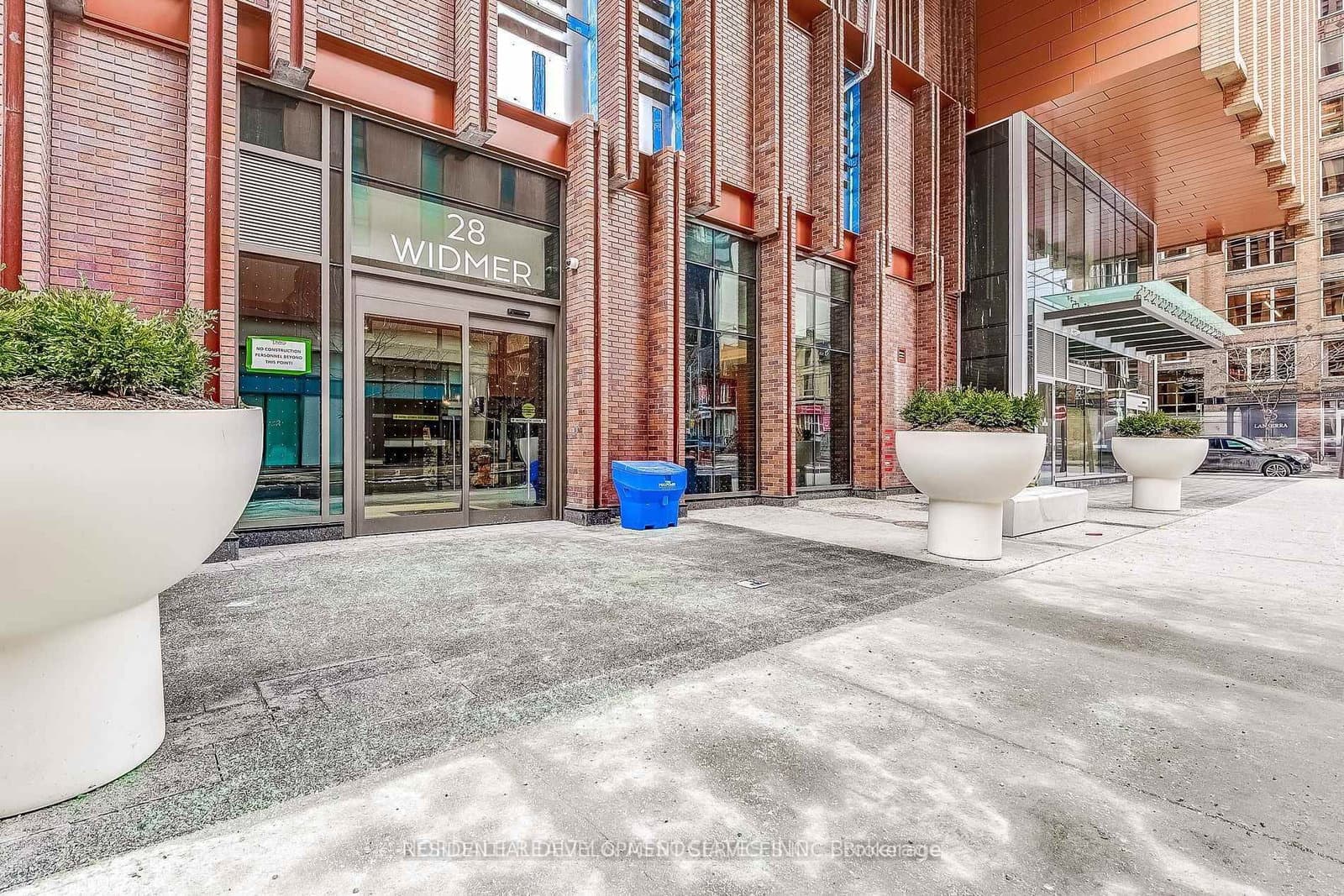 28 Widmer Street, Unit SPH25
