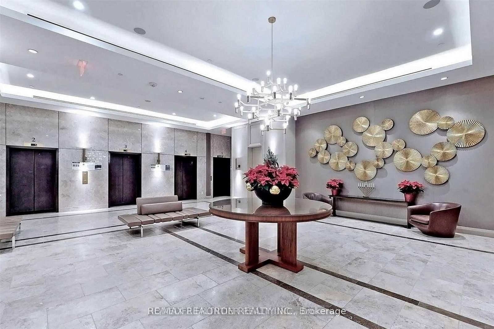 155 Yorkville Avenue thumbnail 5