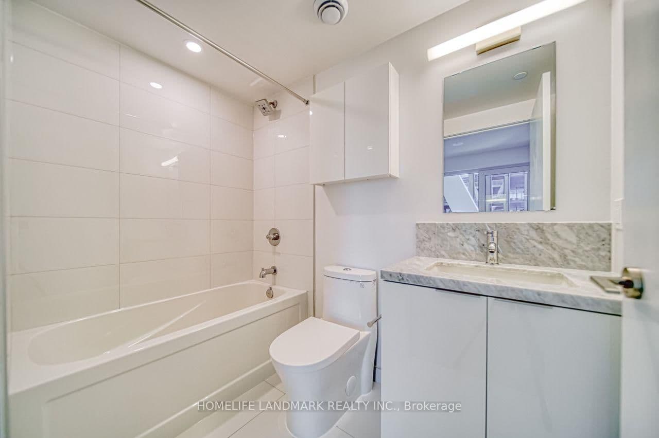 230 Simcoe Street, Unit 1919 thumbnail 17
