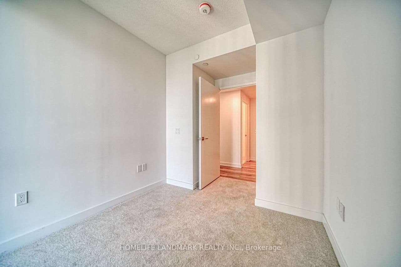 230 Simcoe Street, Unit 1919 thumbnail 20