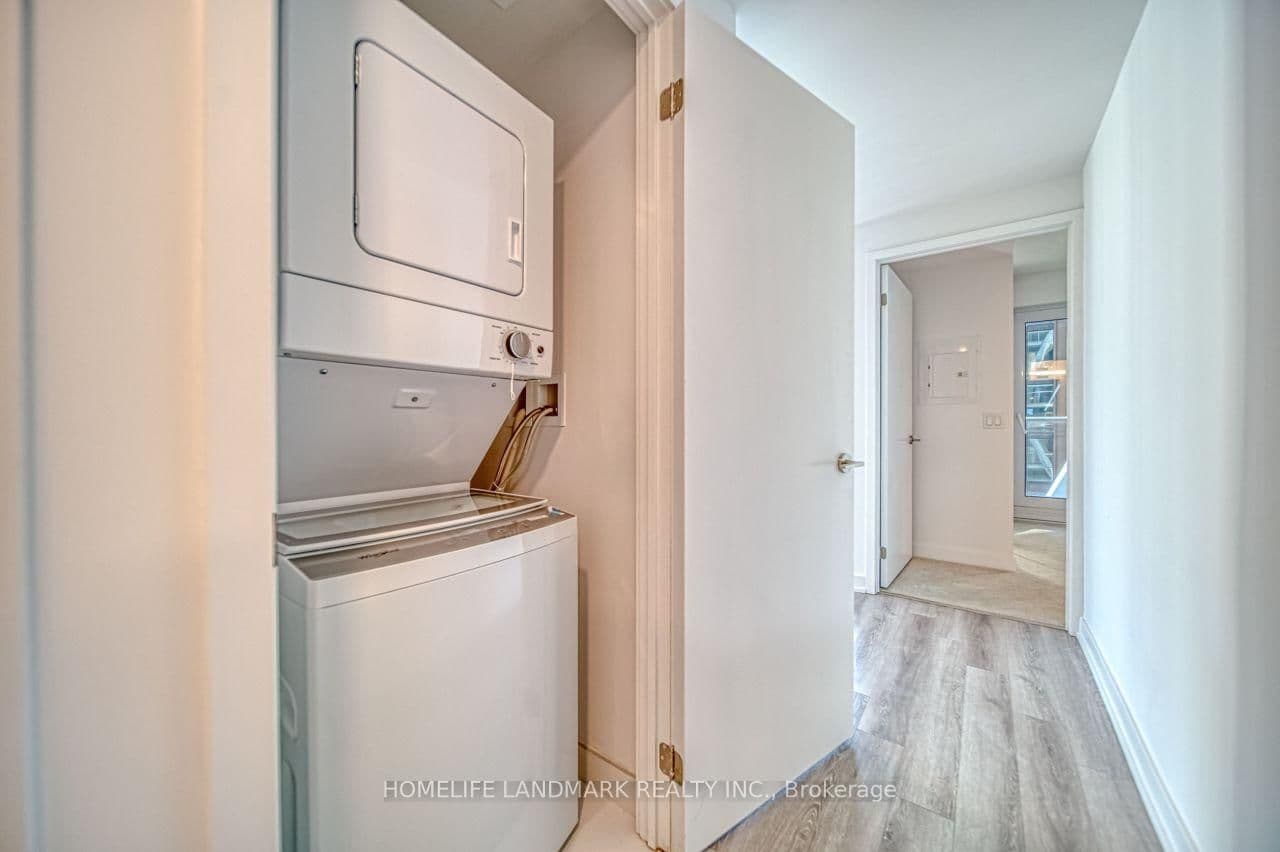 230 Simcoe Street, Unit 1919 thumbnail 23
