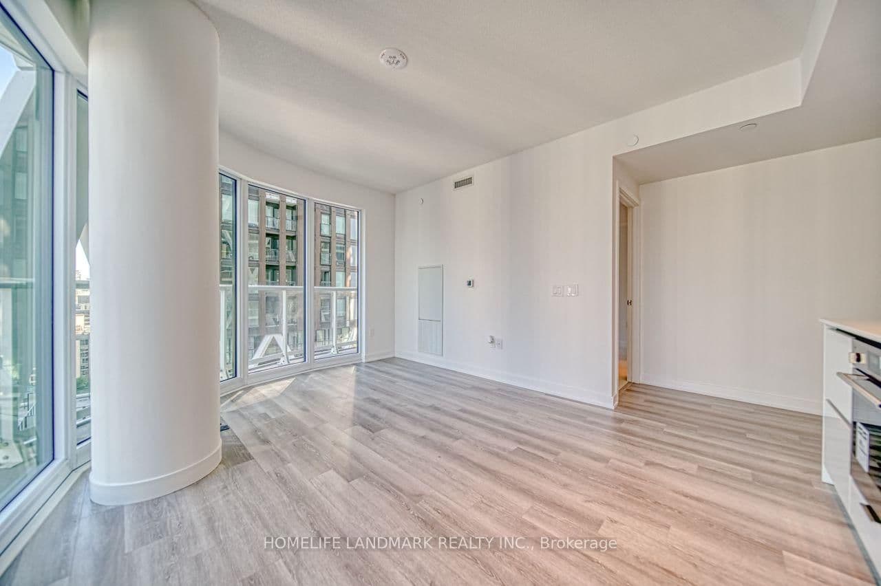 230 Simcoe Street, Unit 1919 thumbnail 6