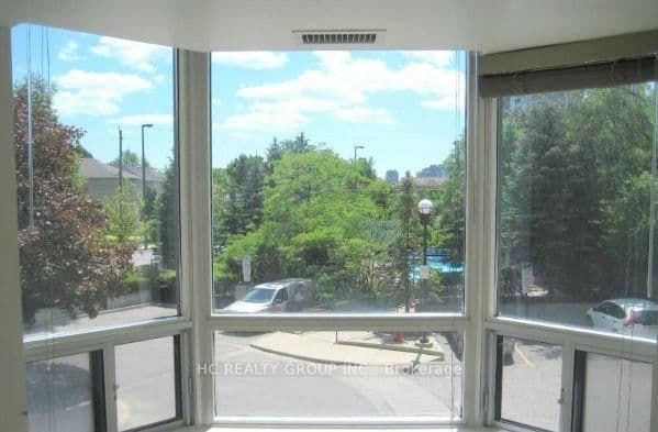 35 Finch Avenue E, Unit 211 thumbnail 3