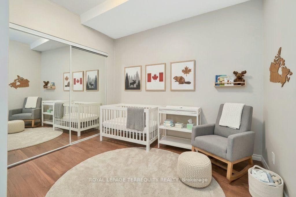 263 Wellington Street W, Unit 903 thumbnail 19