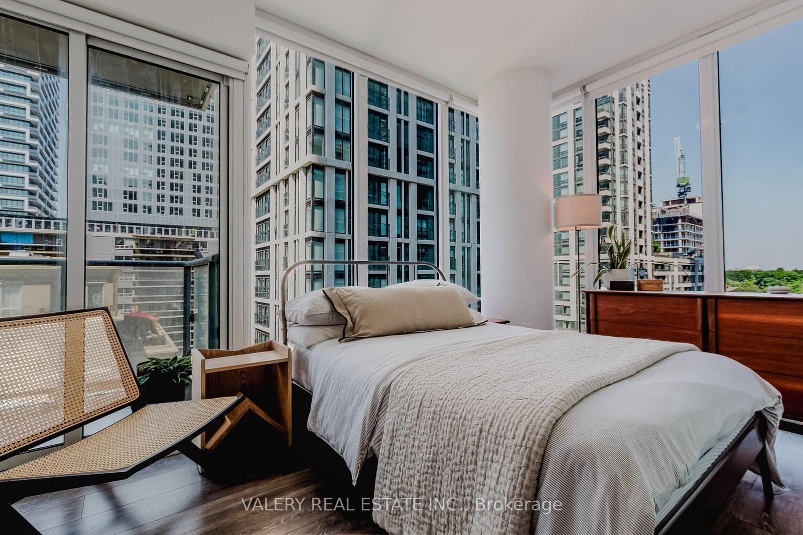 195 Redpath Avenue, Unit 712 - Image 1