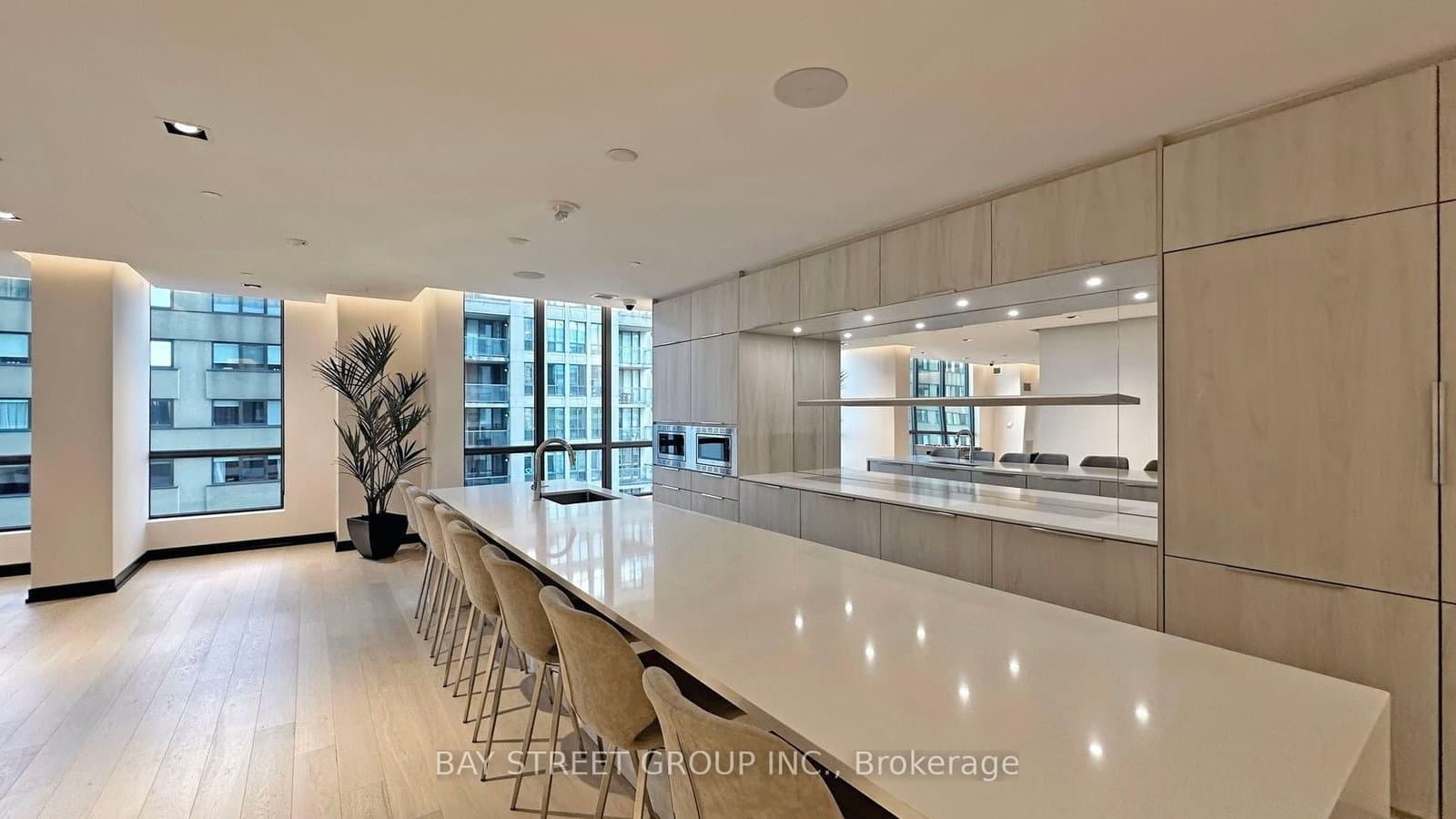 395 Bloor Street E, Unit 4206 thumbnail 17