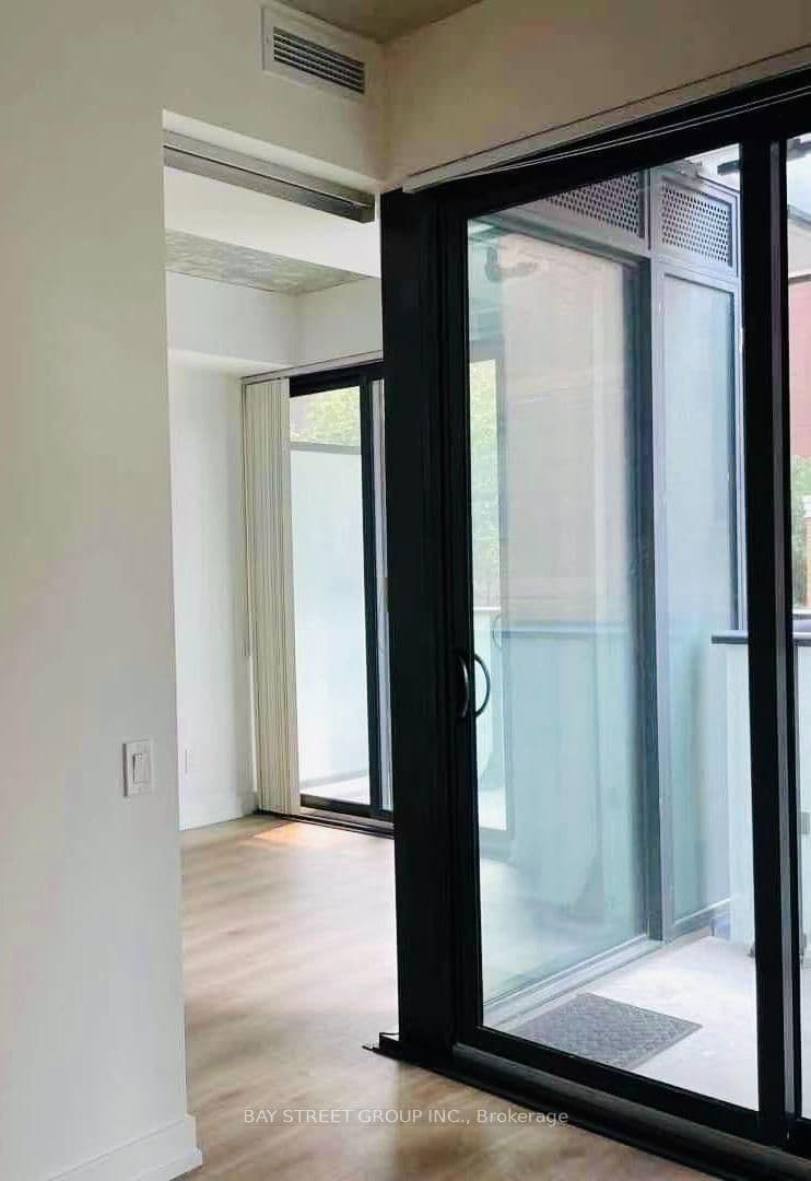 161 Roehampton Avenue, Unit 320 thumbnail 6