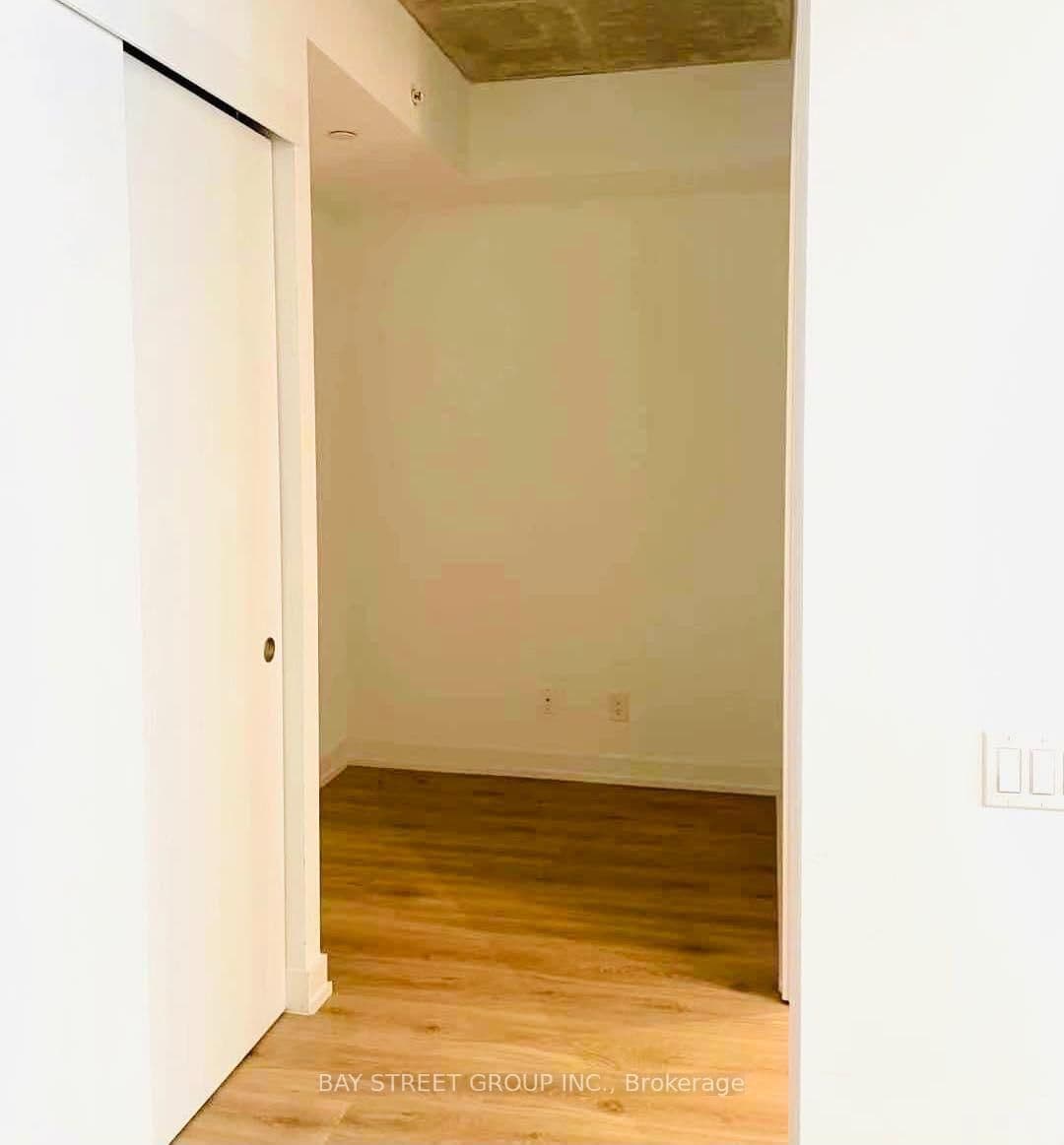 161 Roehampton Avenue, Unit 320 thumbnail 9