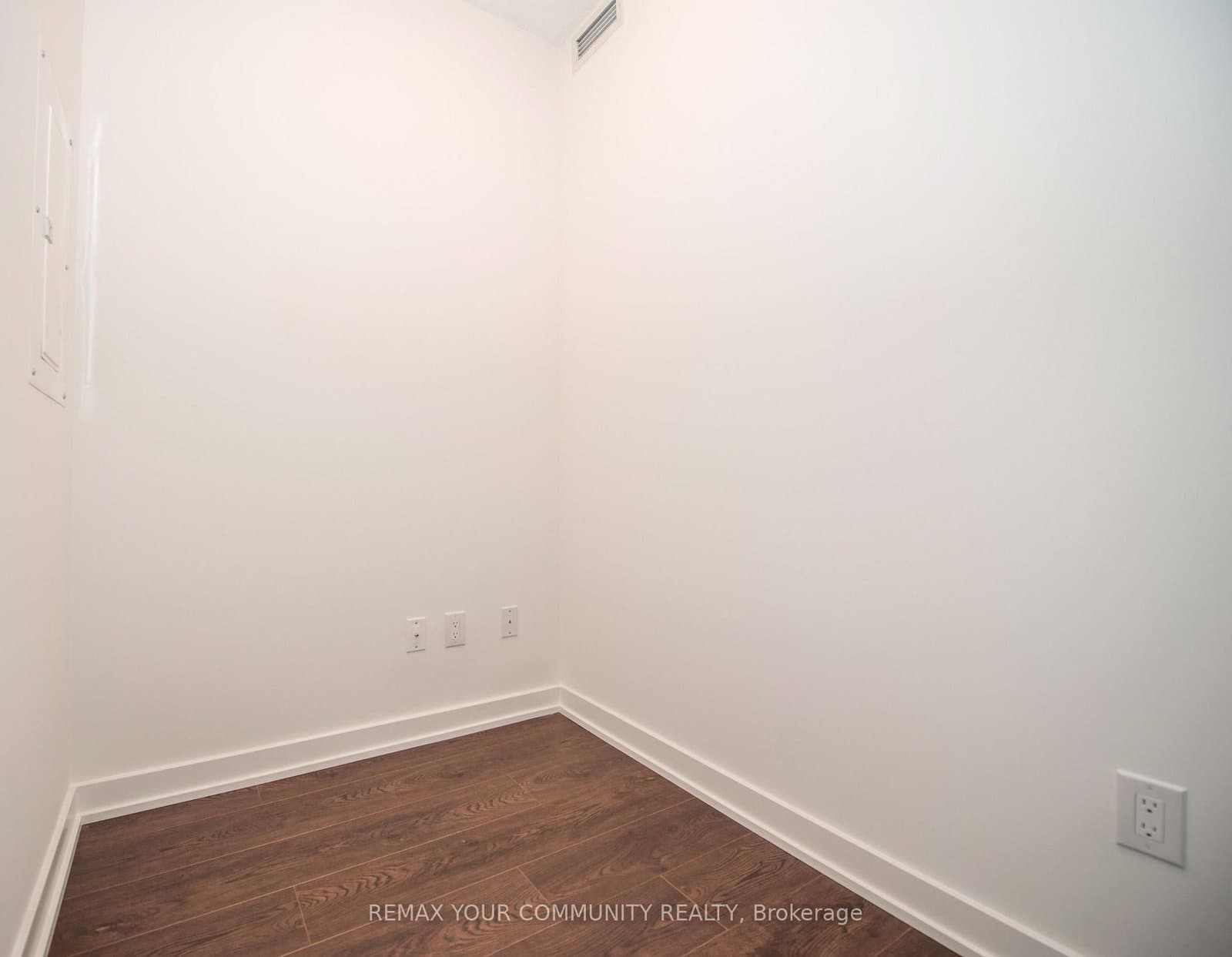 121 McMahon Drive, Unit 3003 thumbnail 4