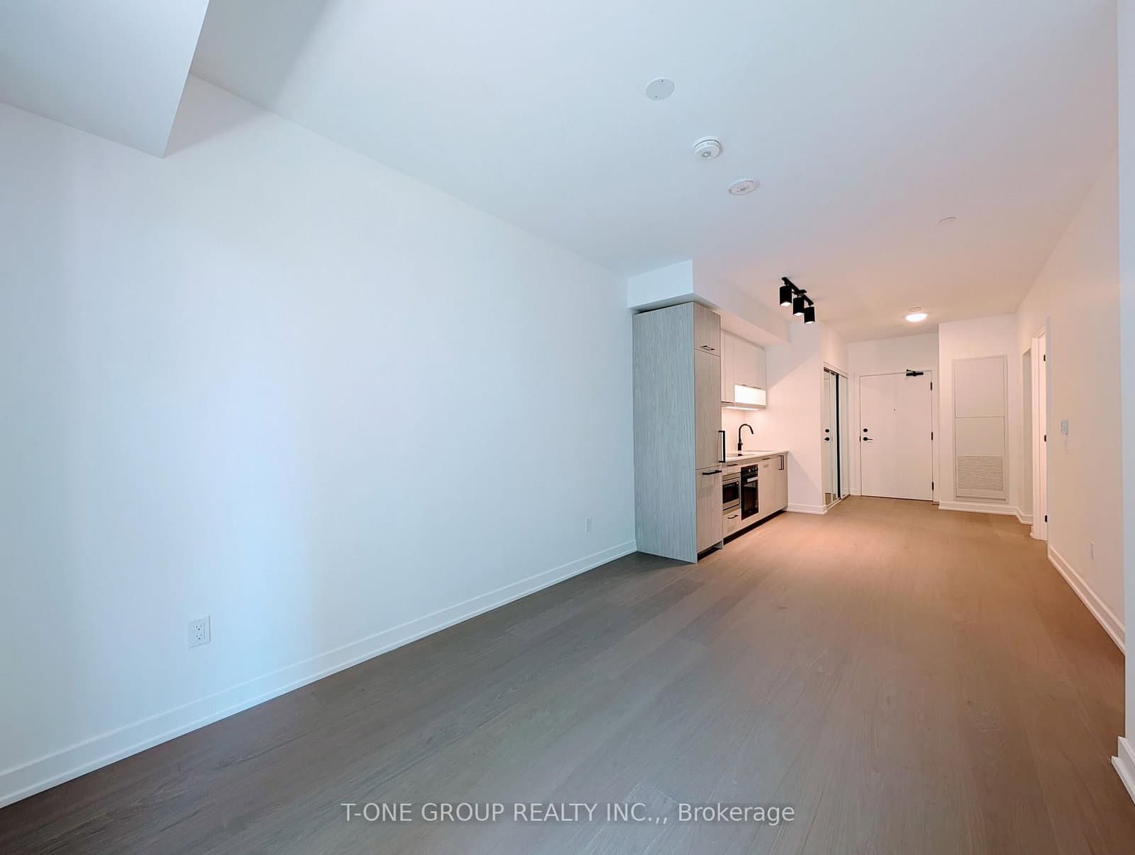 91 Montclair Avenue, Unit 739 thumbnail 11