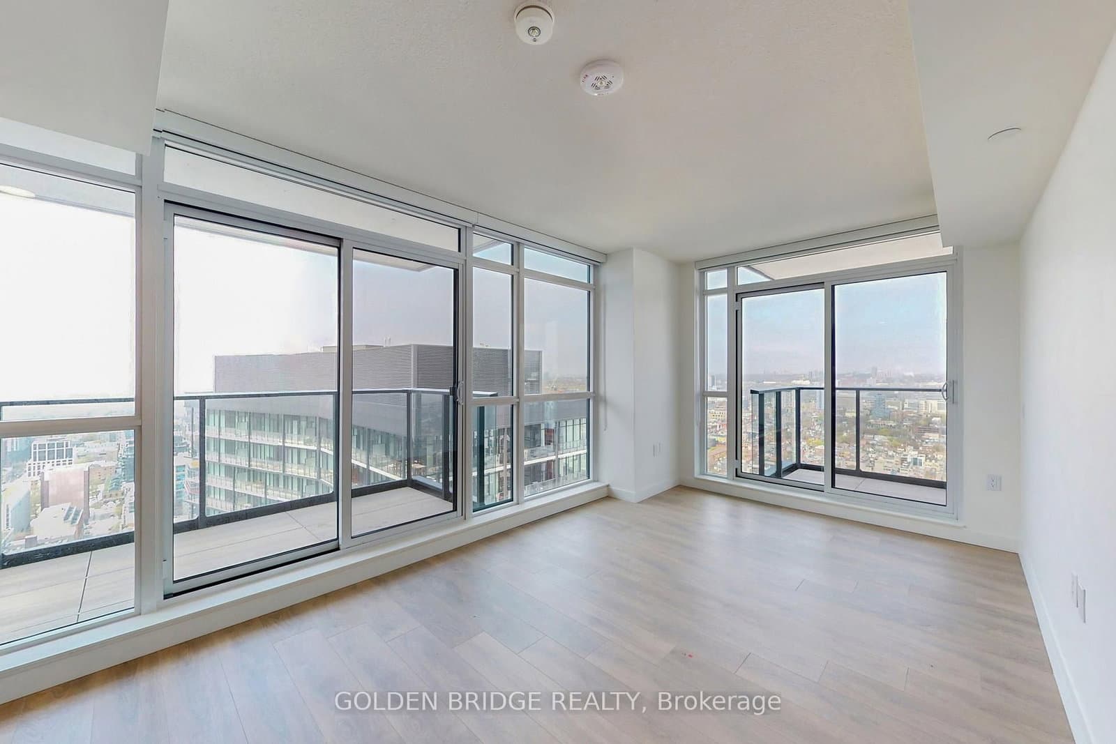 38 Widmer Street, Unit 4211 thumbnail 10
