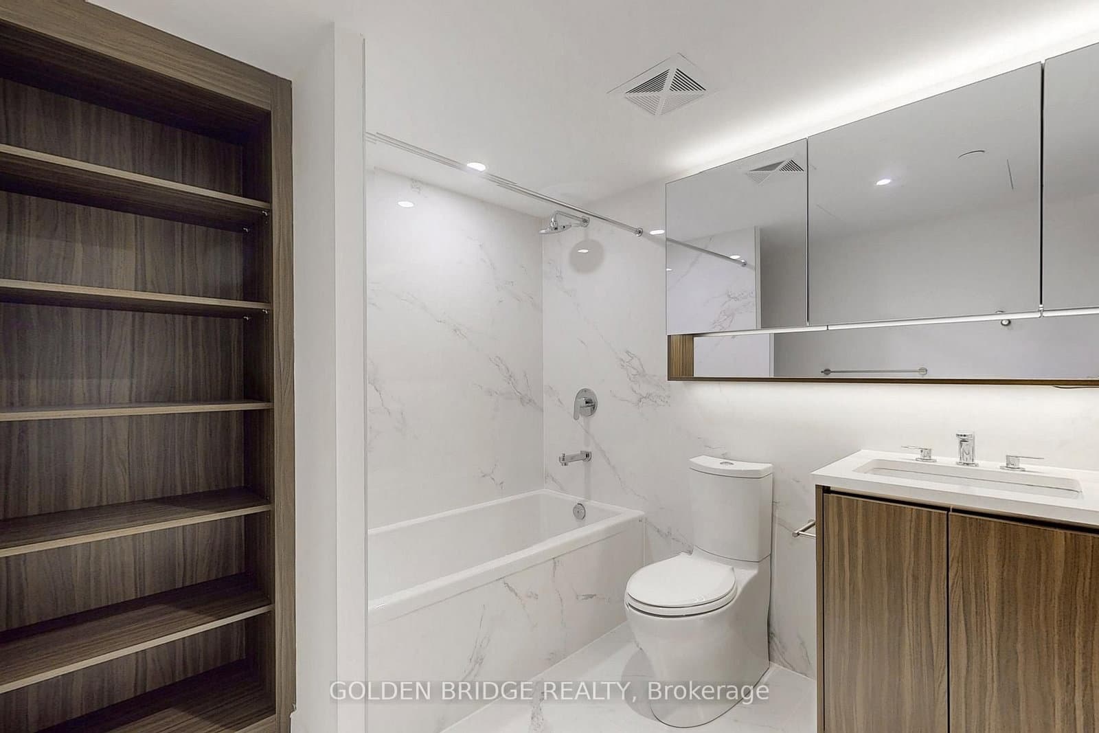 38 Widmer Street, Unit 4211 thumbnail 15