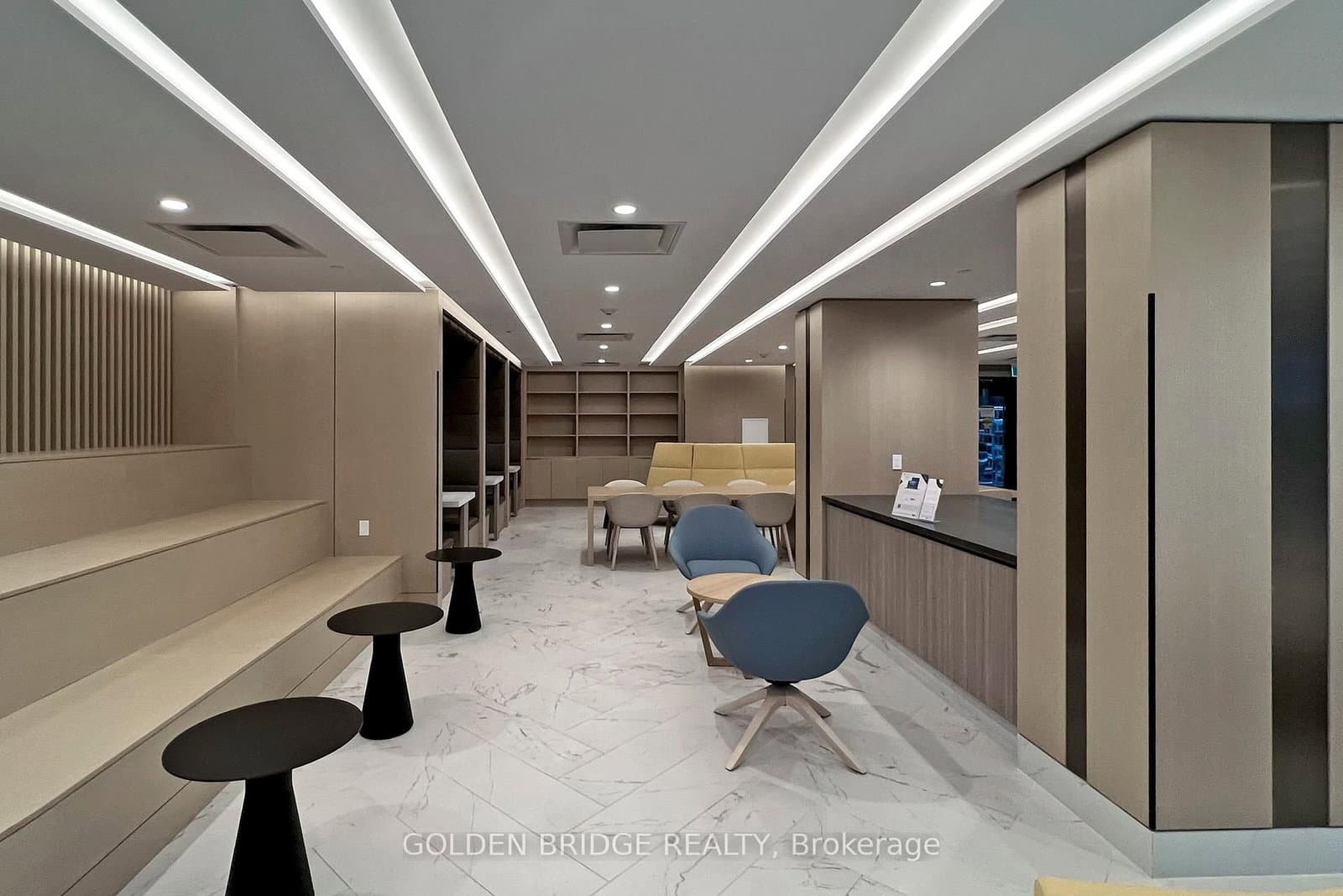 38 Widmer Street, Unit 4211 thumbnail 5