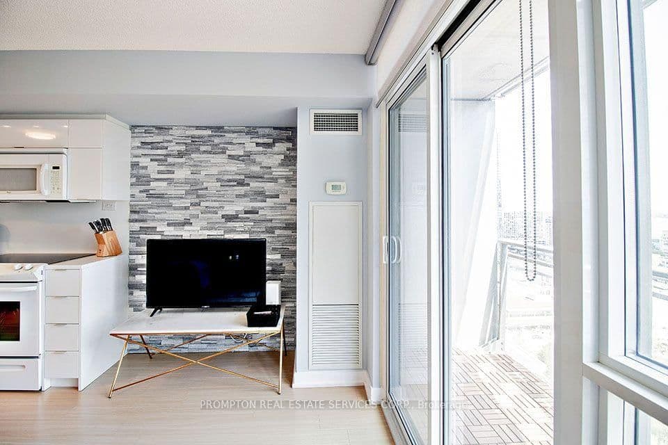 21 Iceboat Terrace, Unit 2208 thumbnail 12