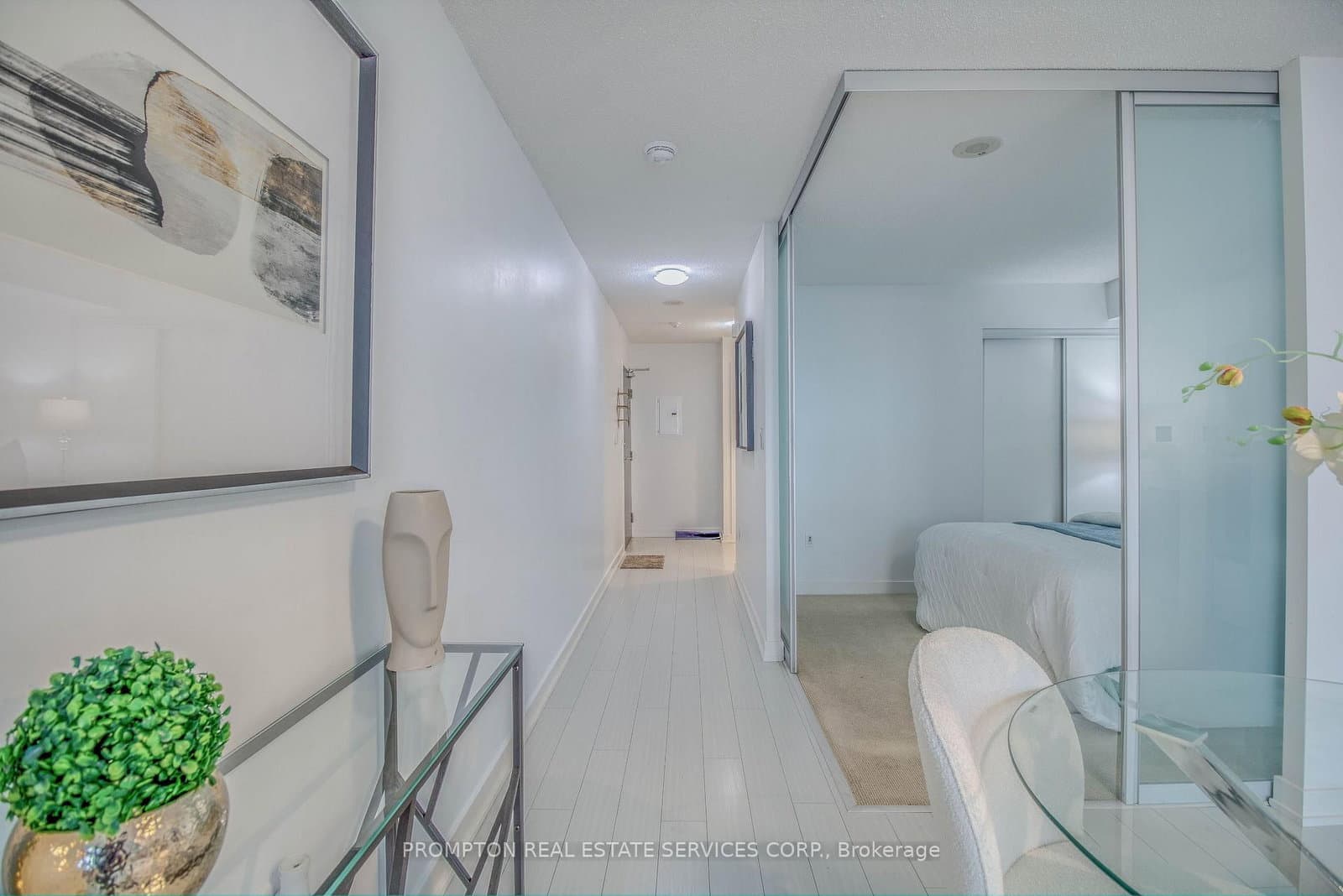 21 Iceboat Terrace, Unit 2208 thumbnail 14