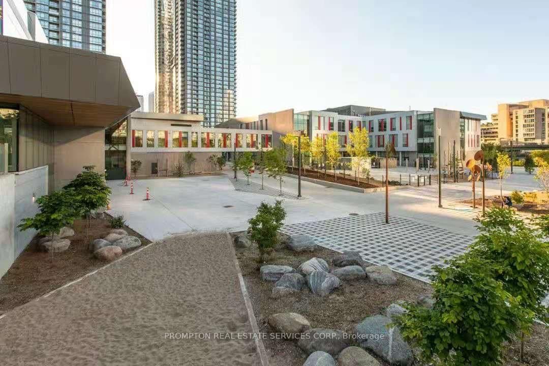 21 Iceboat Terrace, Unit 2208 thumbnail 27